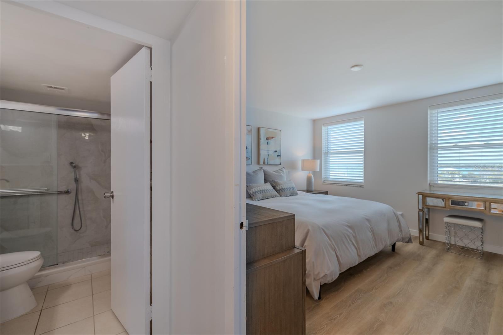 PARADISE ISLAND TOWERS CONDO - Residential