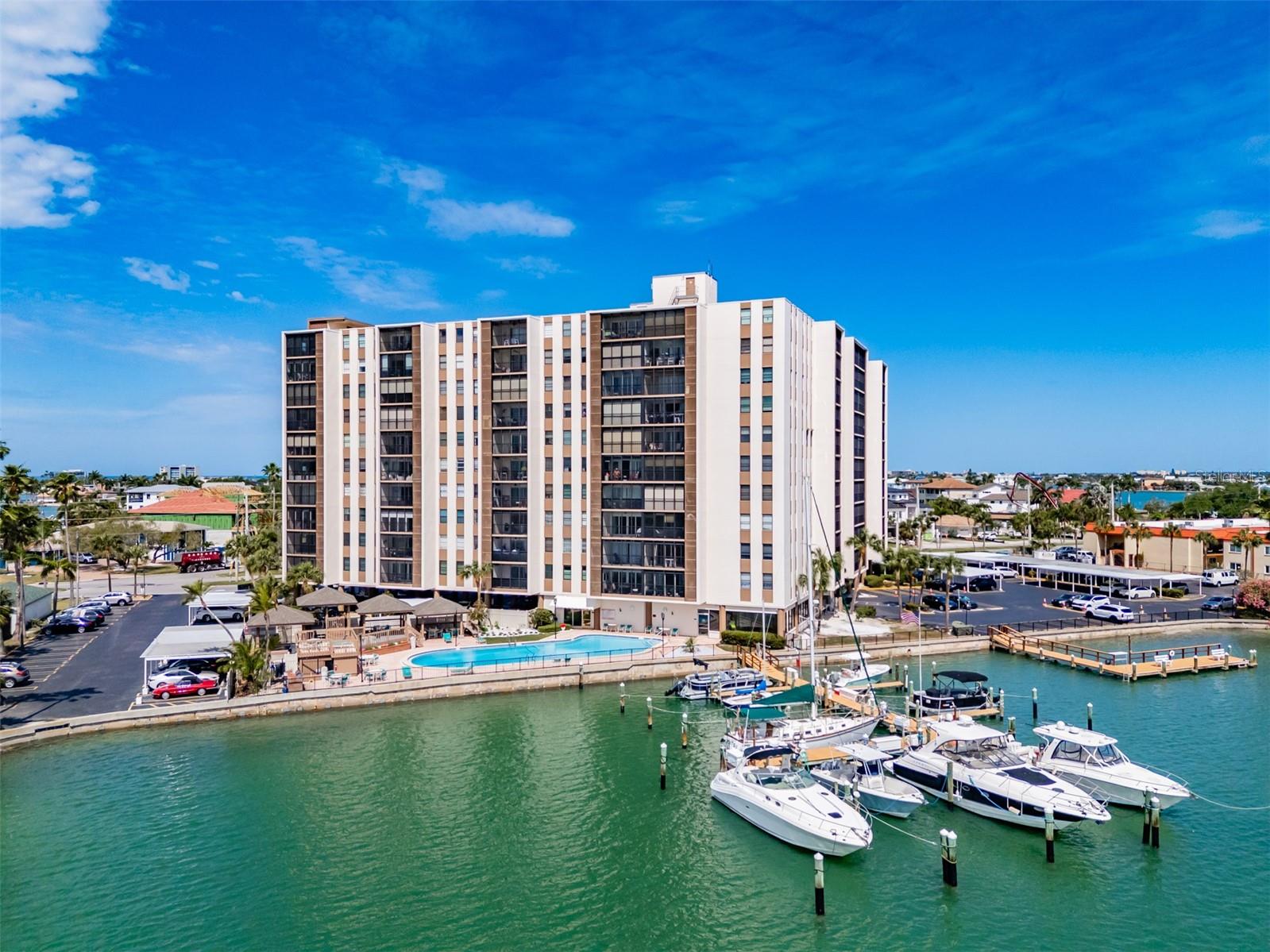 PARADISE ISLAND TOWERS CONDO - Residential