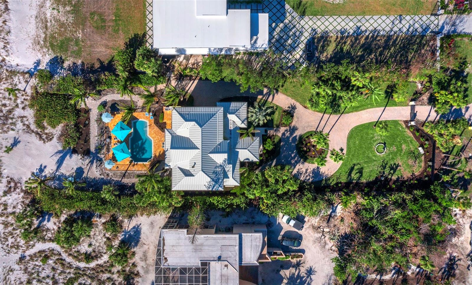SLEEPY LAGOON - Residential