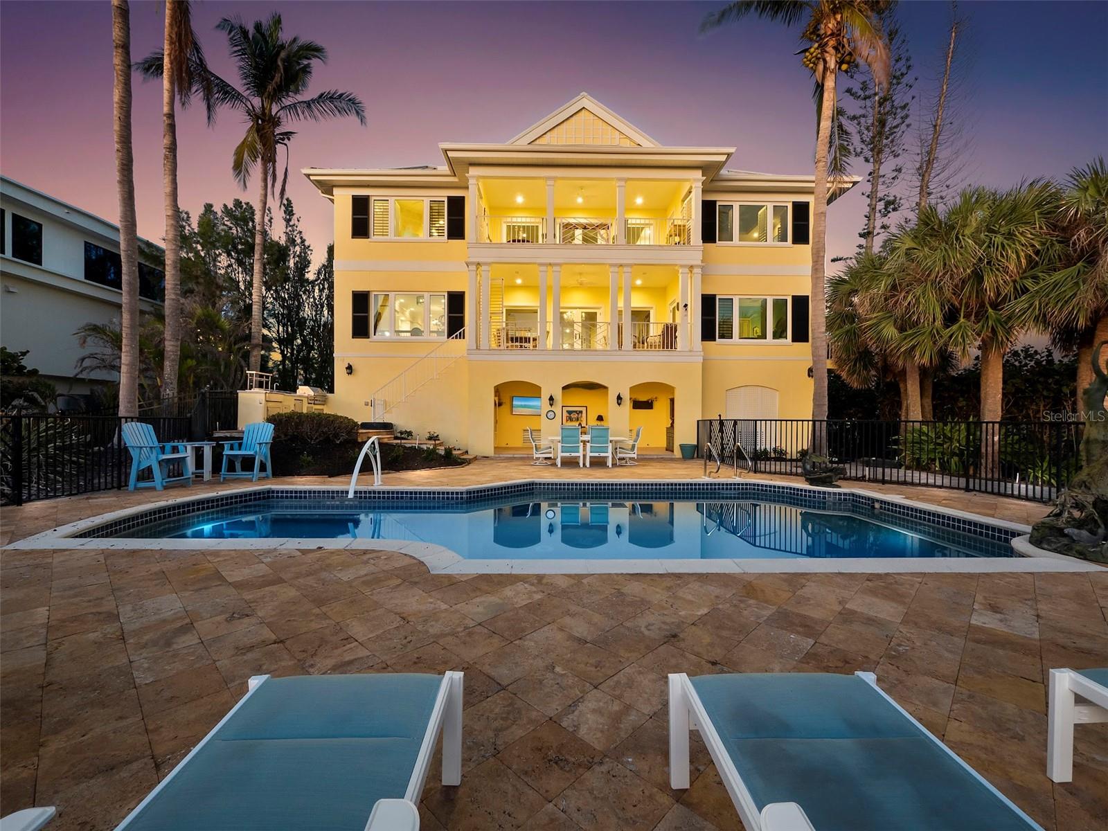 SLEEPY LAGOON - Residential