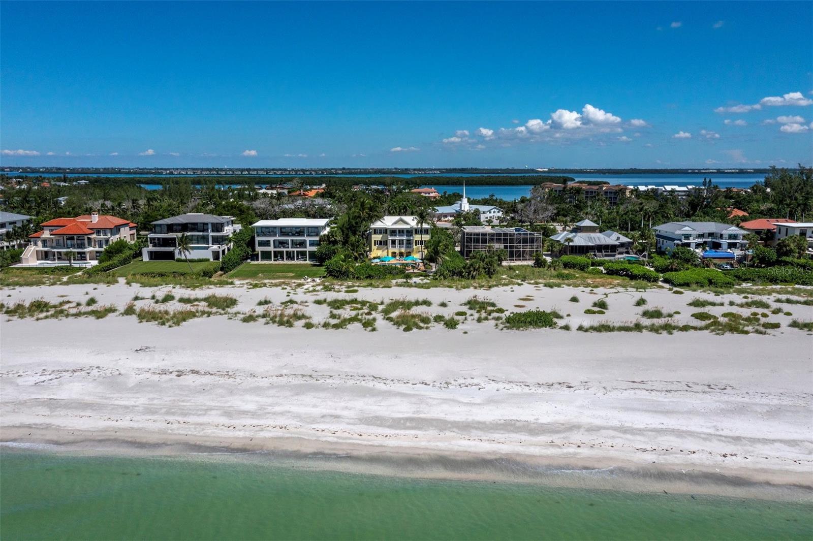 SLEEPY LAGOON - Residential