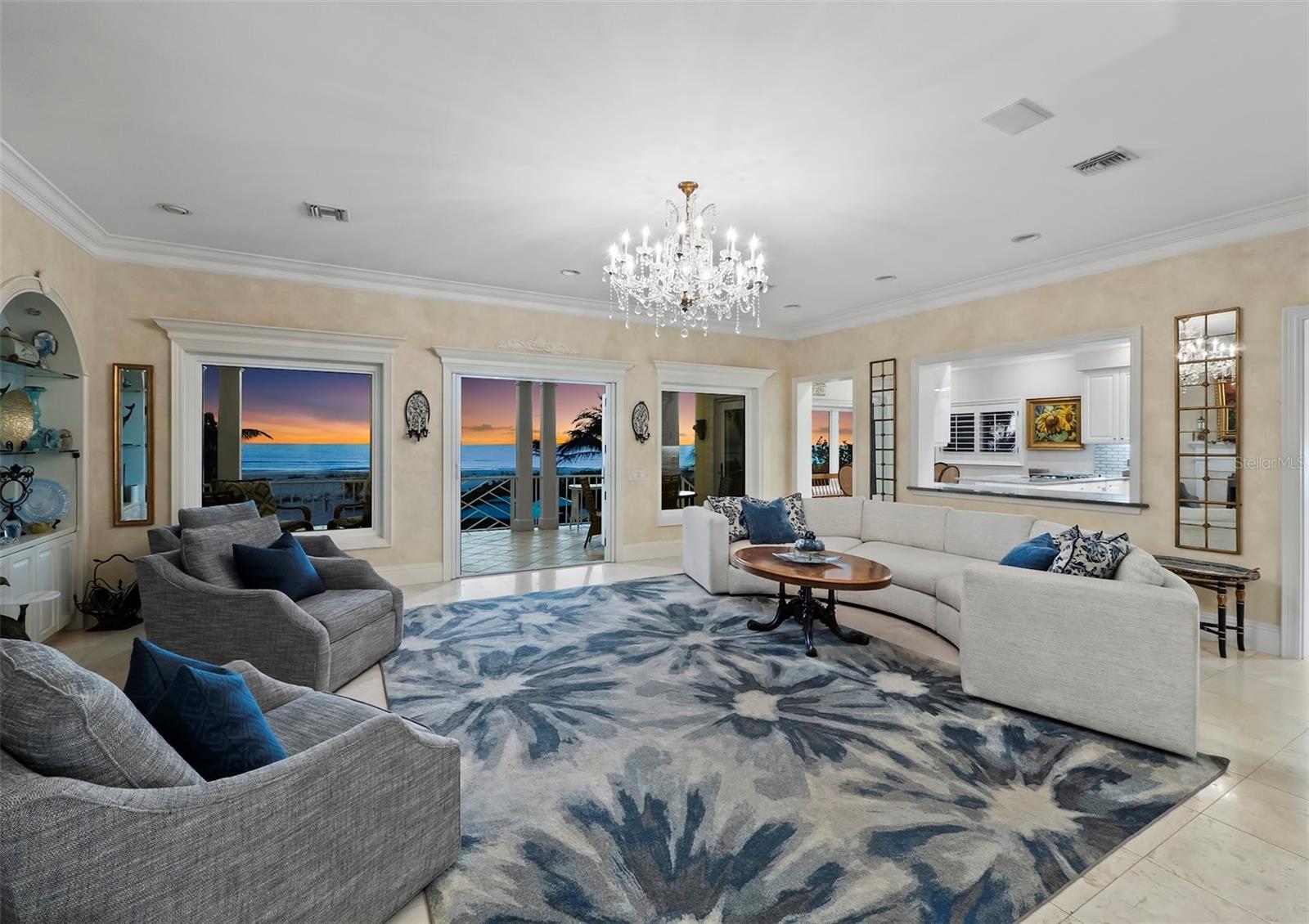 SLEEPY LAGOON - Residential