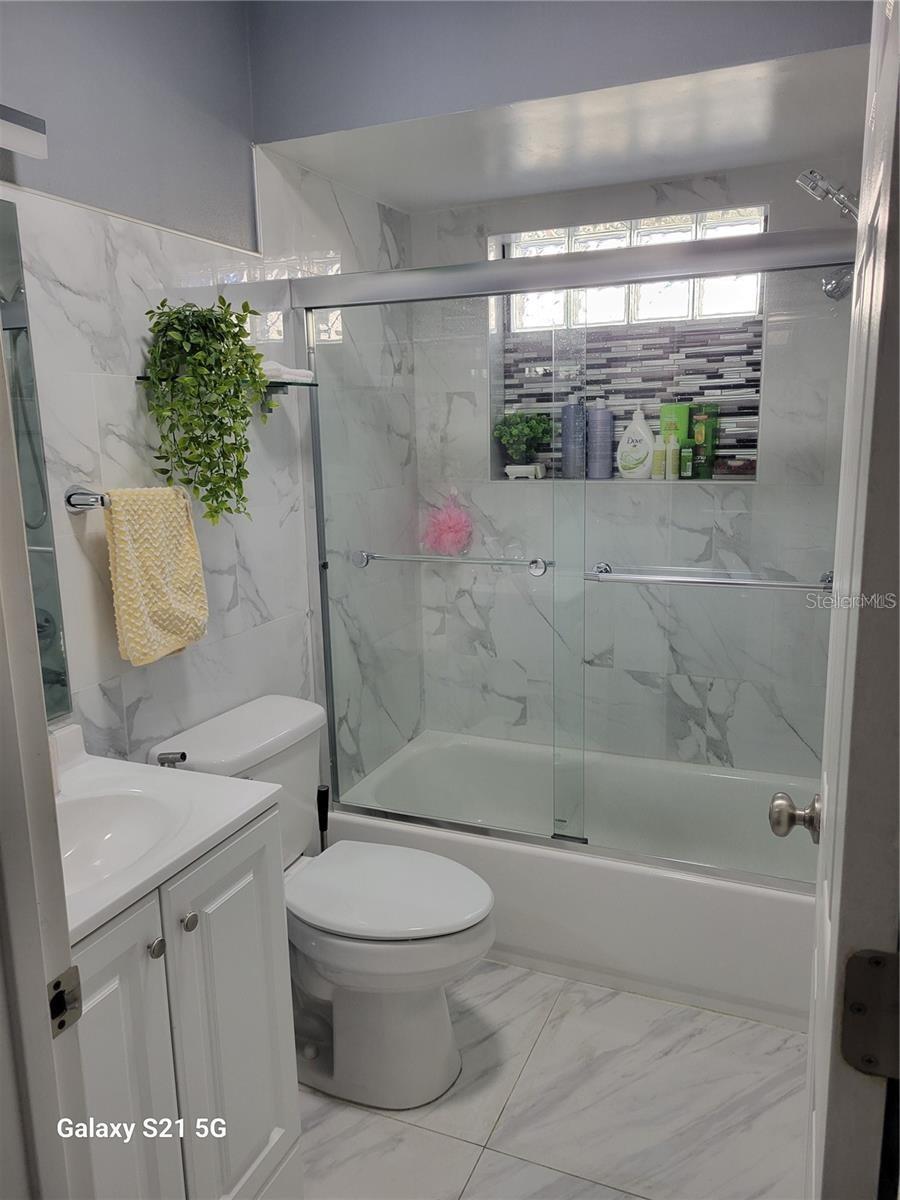 PRESIDENTIAL MANOR - Residential