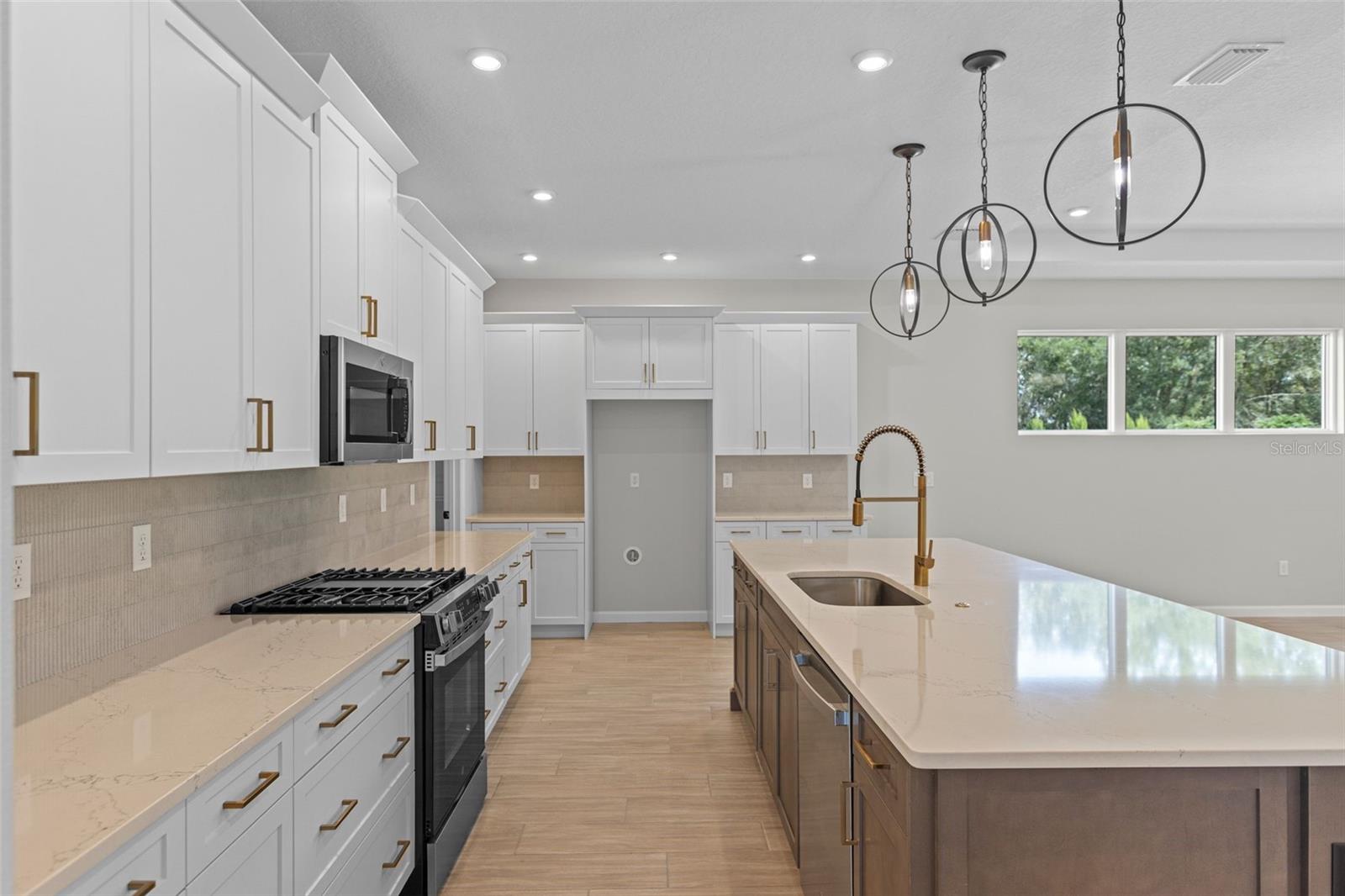 KH CW HAMMOCK OAKS LLC - Residential