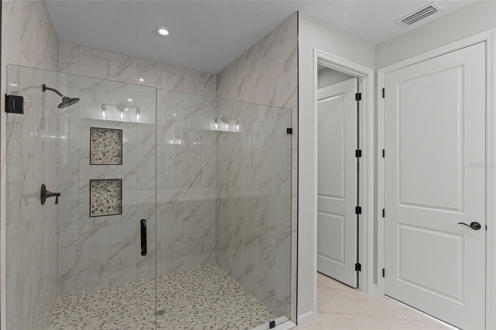 KH CW HAMMOCK OAKS LLC - Residential