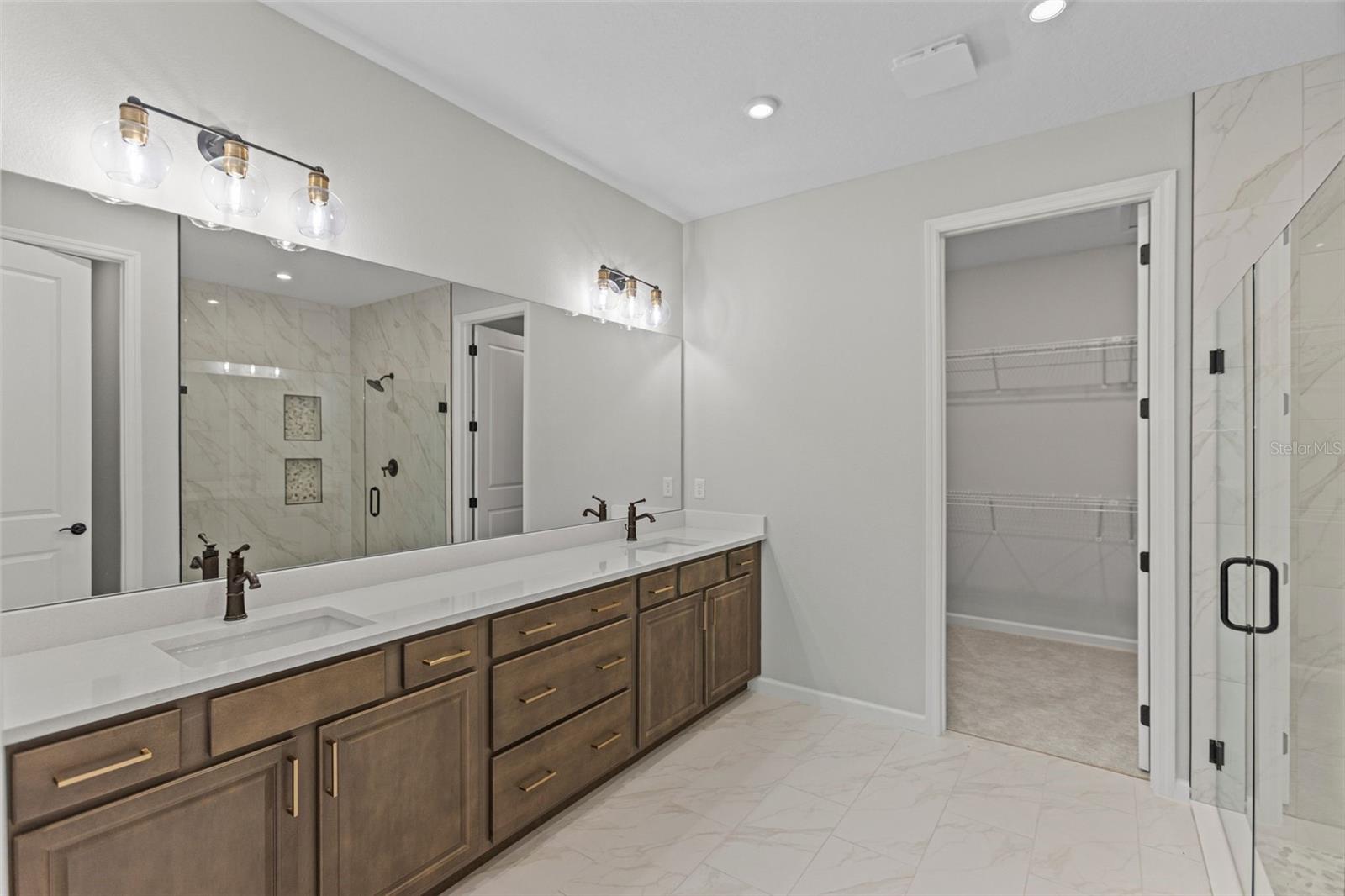 KH CW HAMMOCK OAKS LLC - Residential