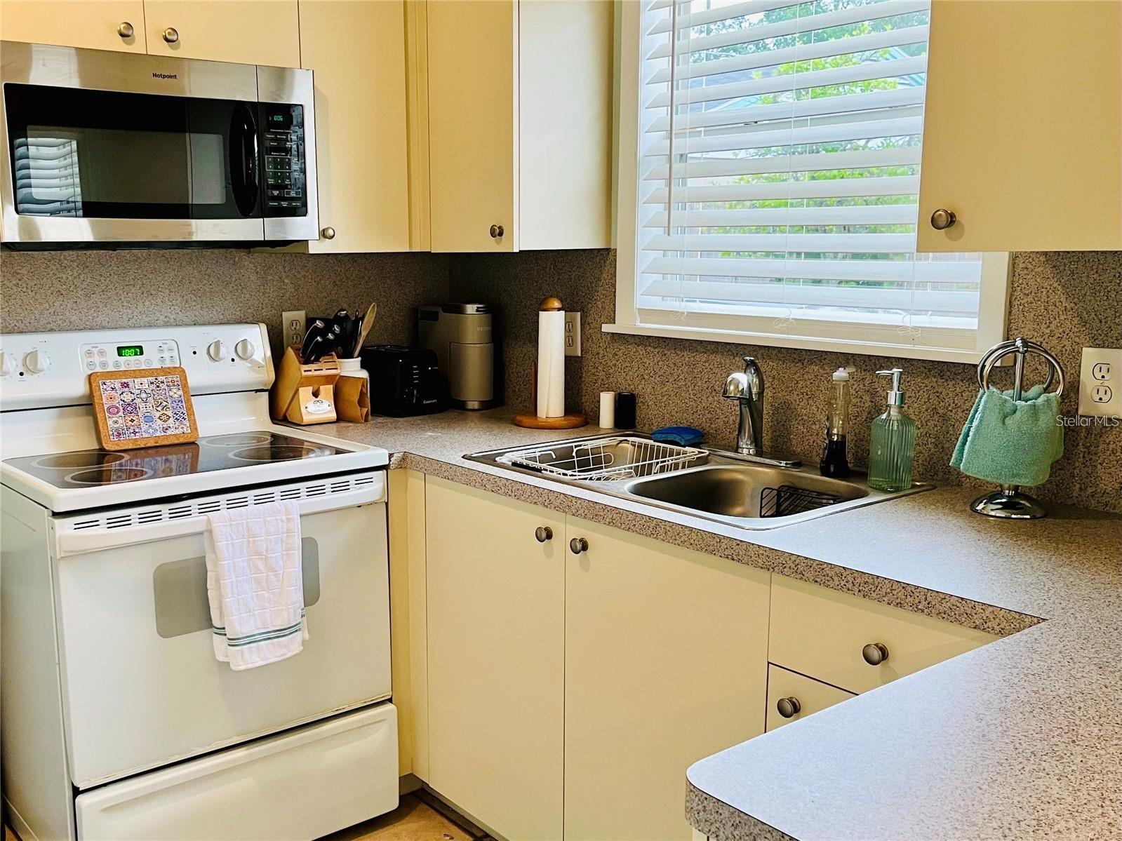 BAYVIEW - Residential Lease