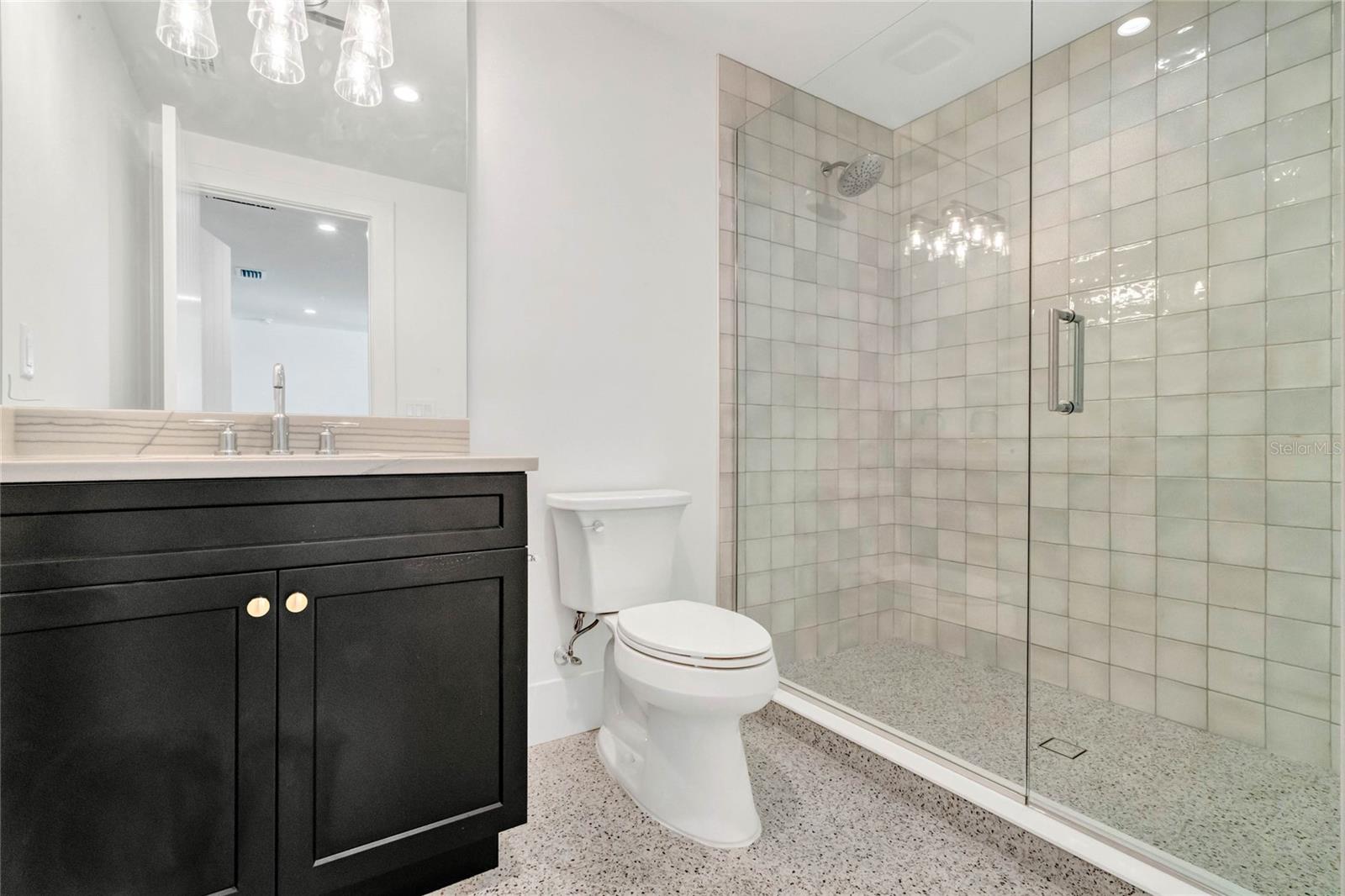 ALBERTA PLACE - Residential