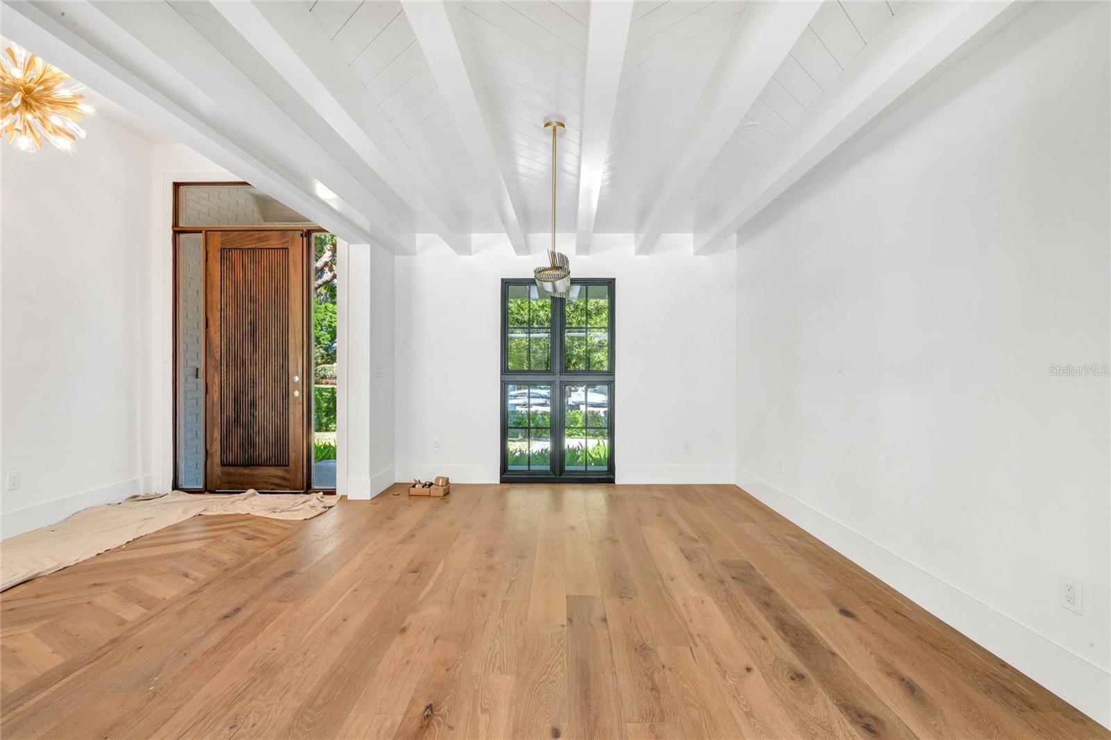 ALBERTA PLACE - Residential