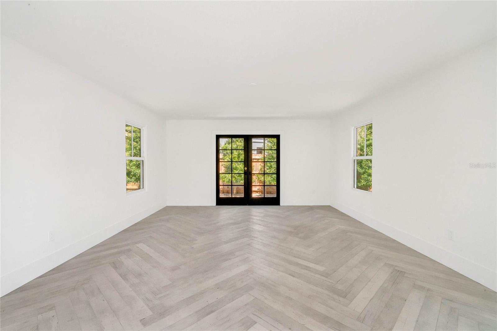 ALBERTA PLACE - Residential