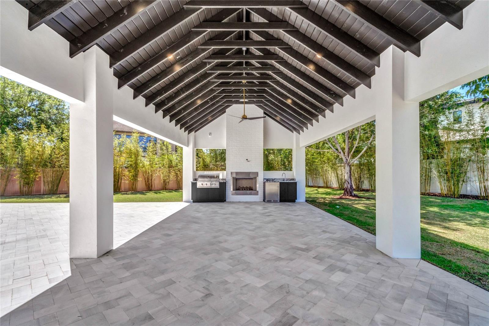 ALBERTA PLACE - Residential