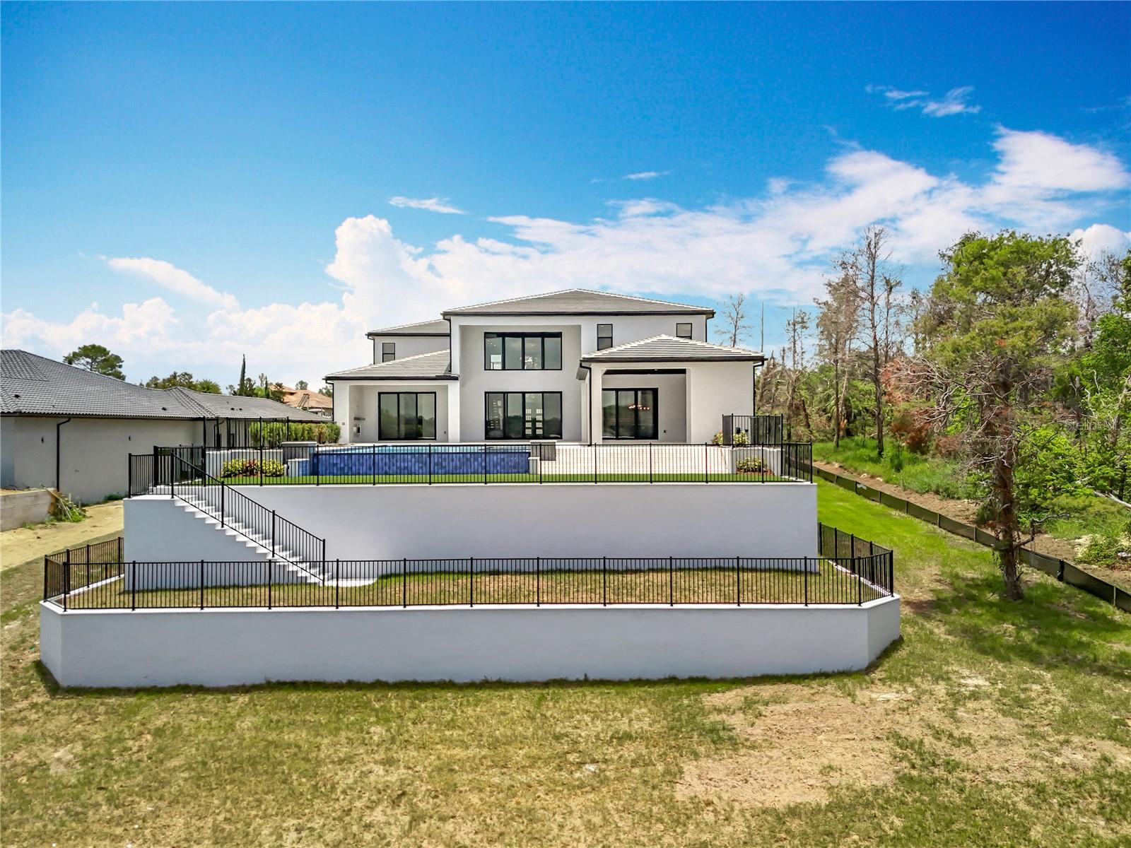 BELLA COLLINA SUB - Residential