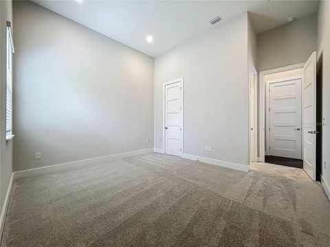 Tiny photo for 15121 Pendio Drive, Montverde, FL 34756 (MLS # S5127451)