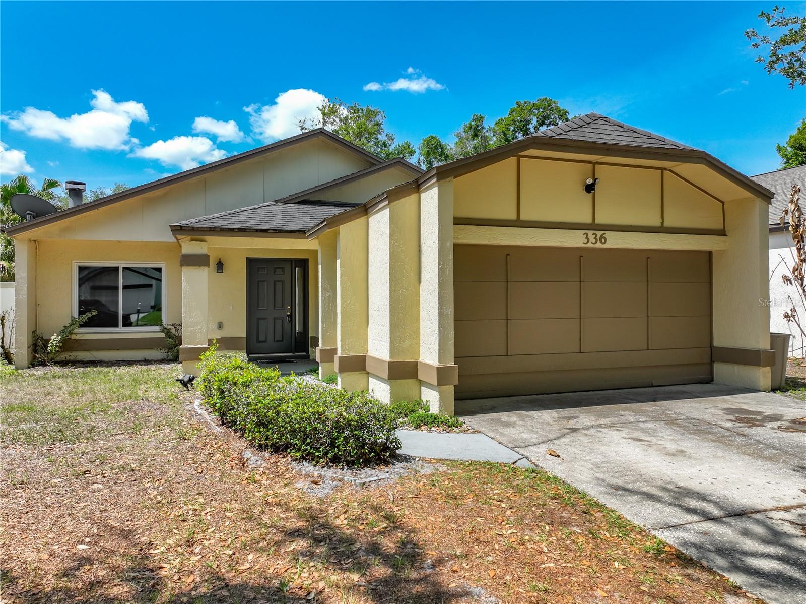 MOSS POINTE - Residential