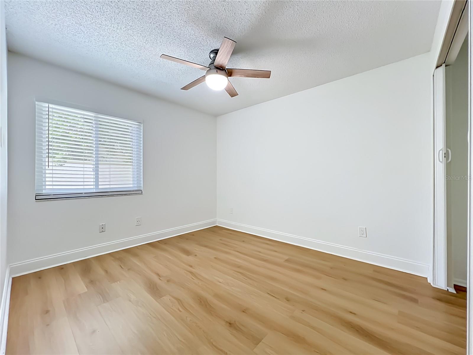 MOSS POINTE - Residential
