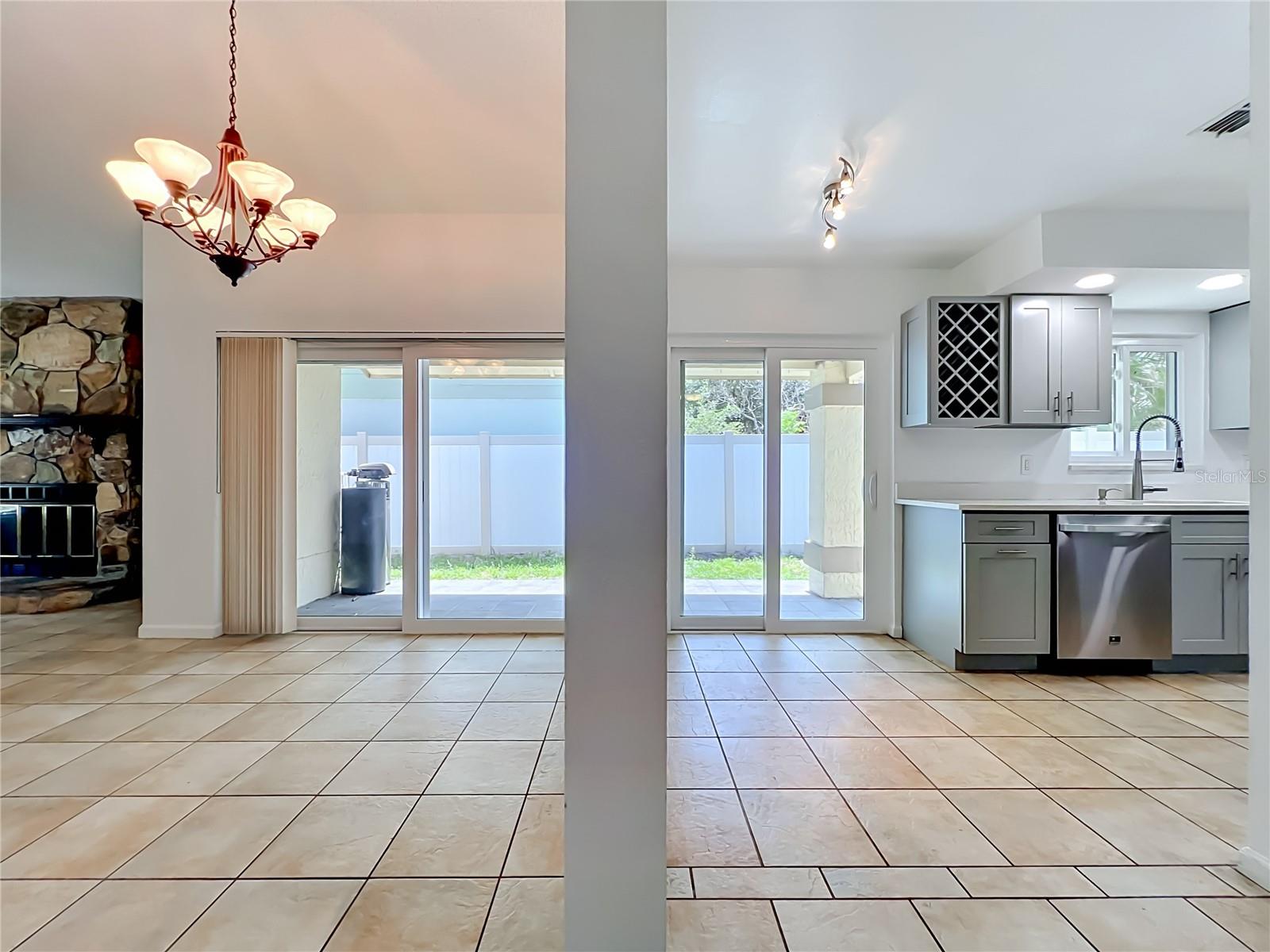 MOSS POINTE - Residential
