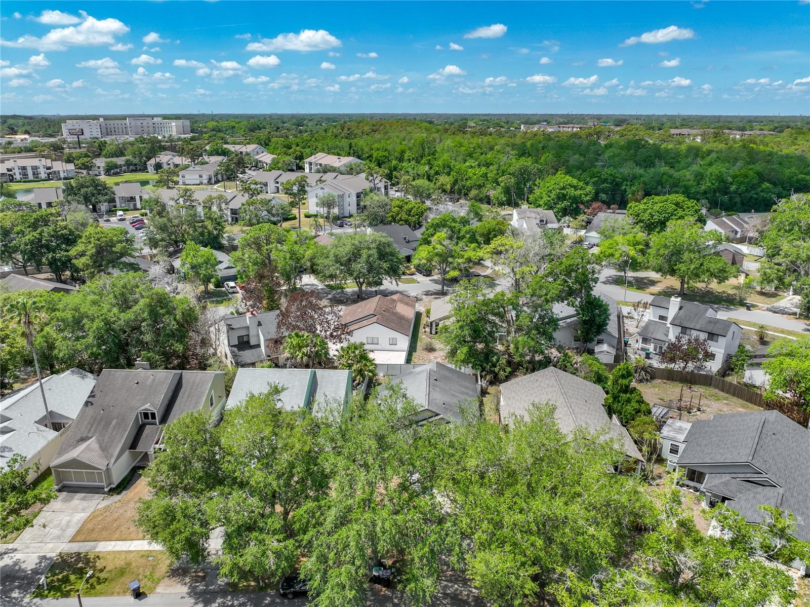 MOSS POINTE - Residential
