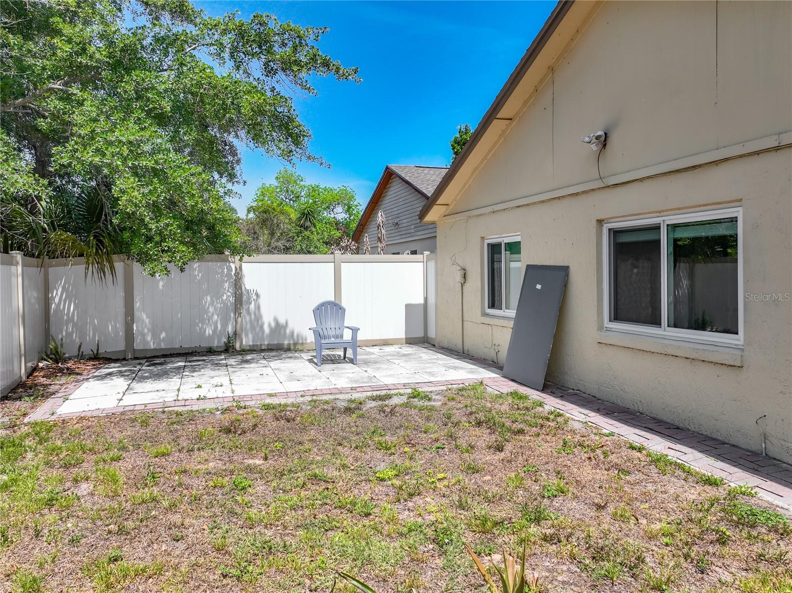 MOSS POINTE - Residential