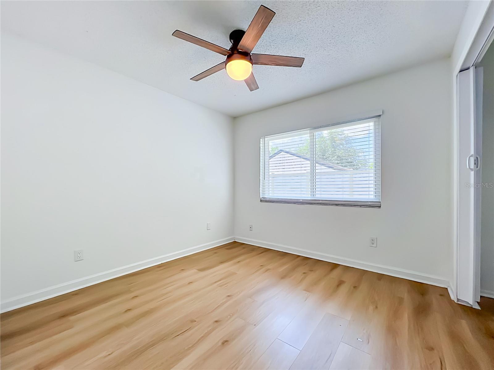MOSS POINTE - Residential