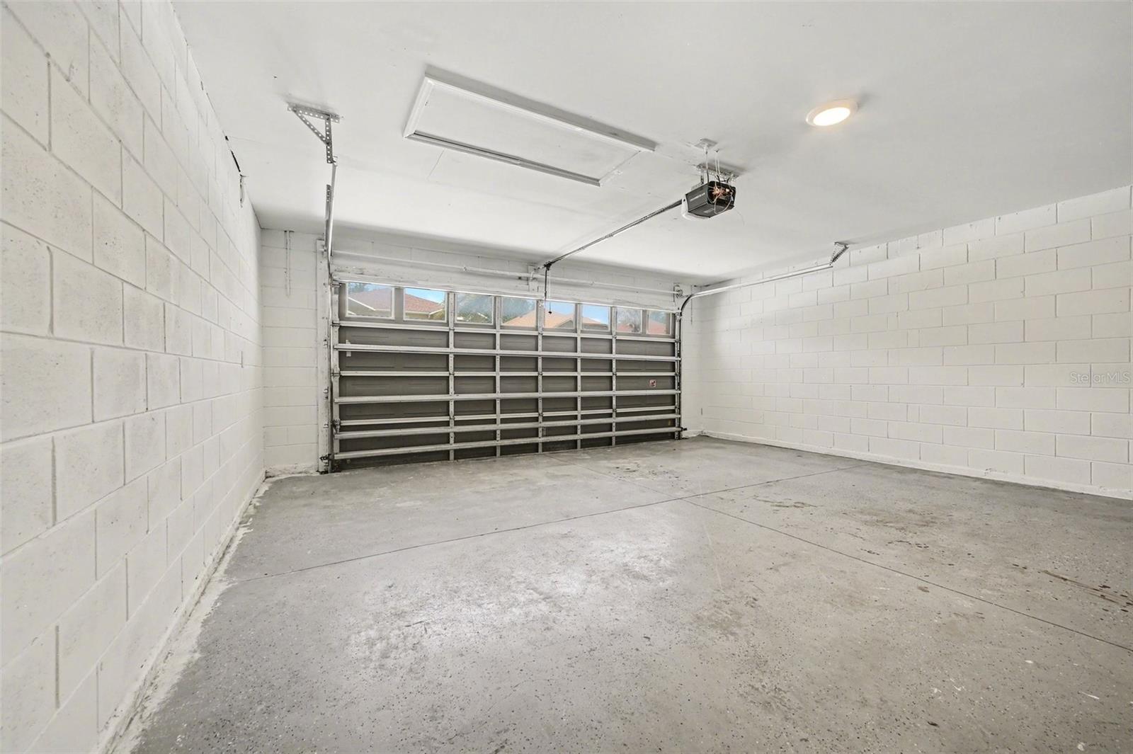 SUNRISE LAKES PH III SUB - Residential