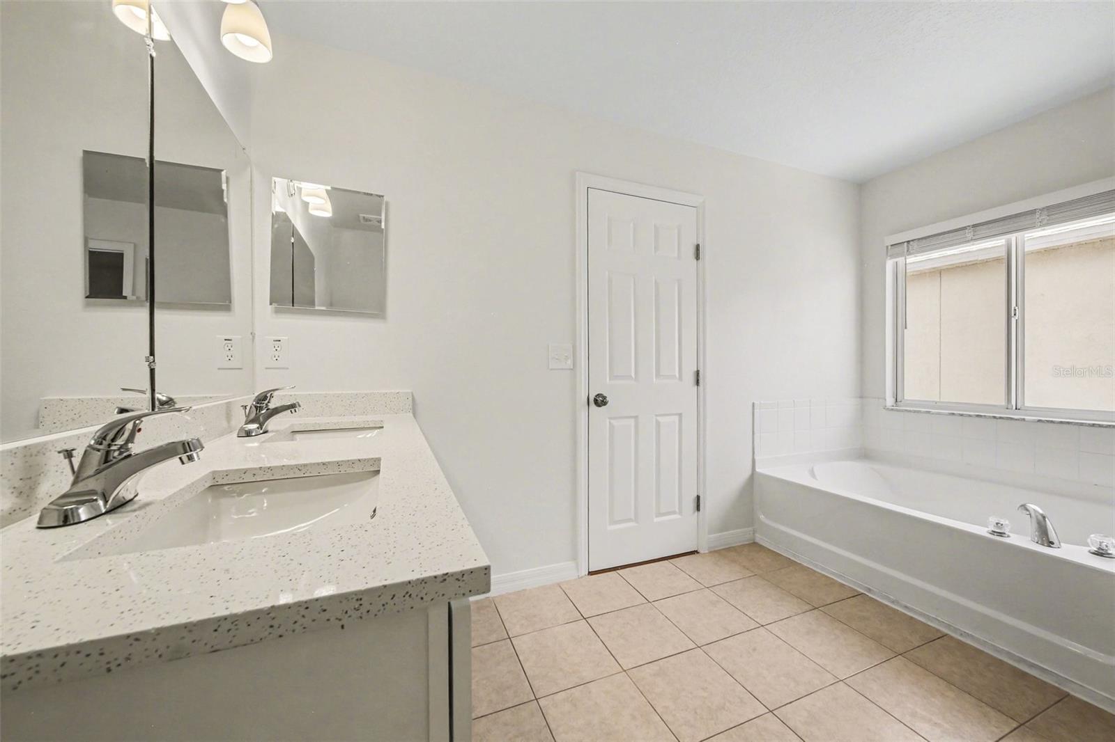 SUNRISE LAKES PH III SUB - Residential