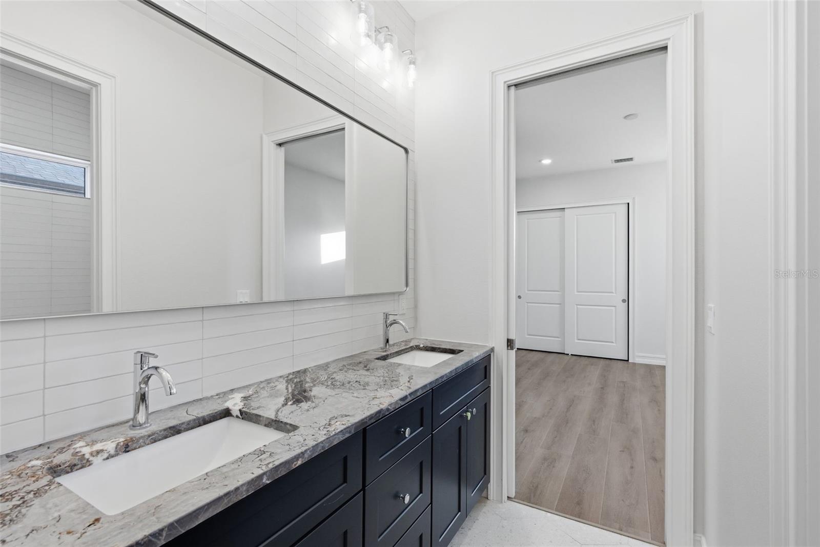 TYRONE - Residential