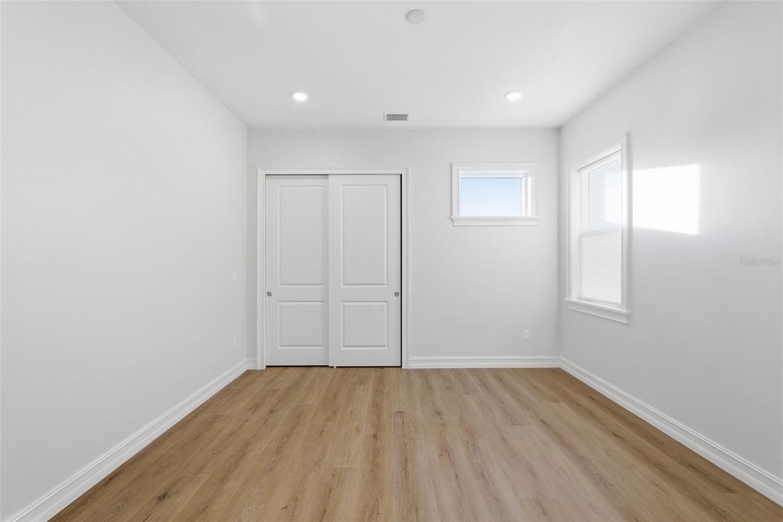 TYRONE - Residential