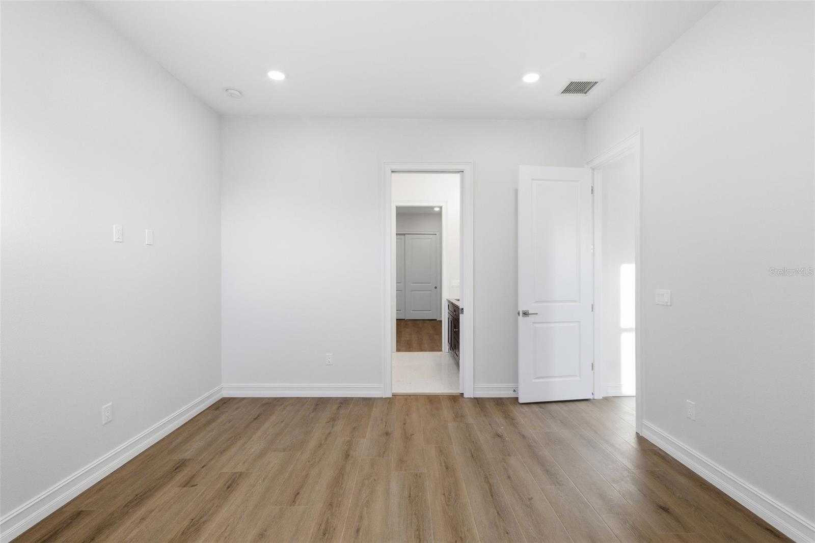 TYRONE - Residential