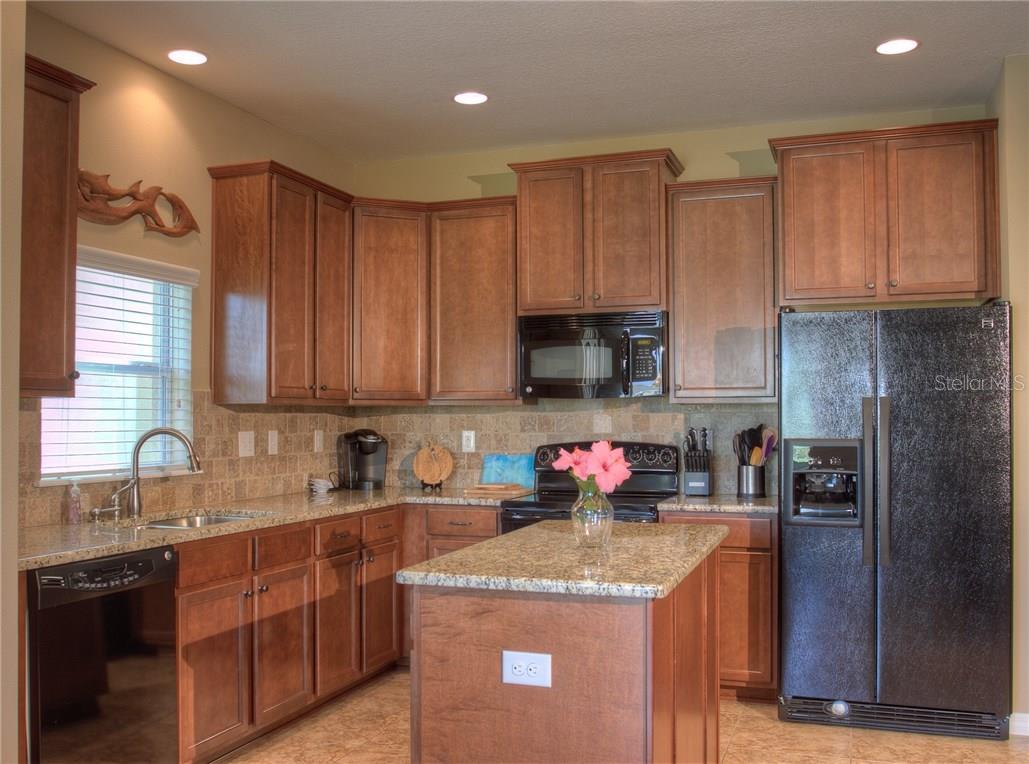PALMER OAKS ESTATES UNIT 1 - Residential Lease