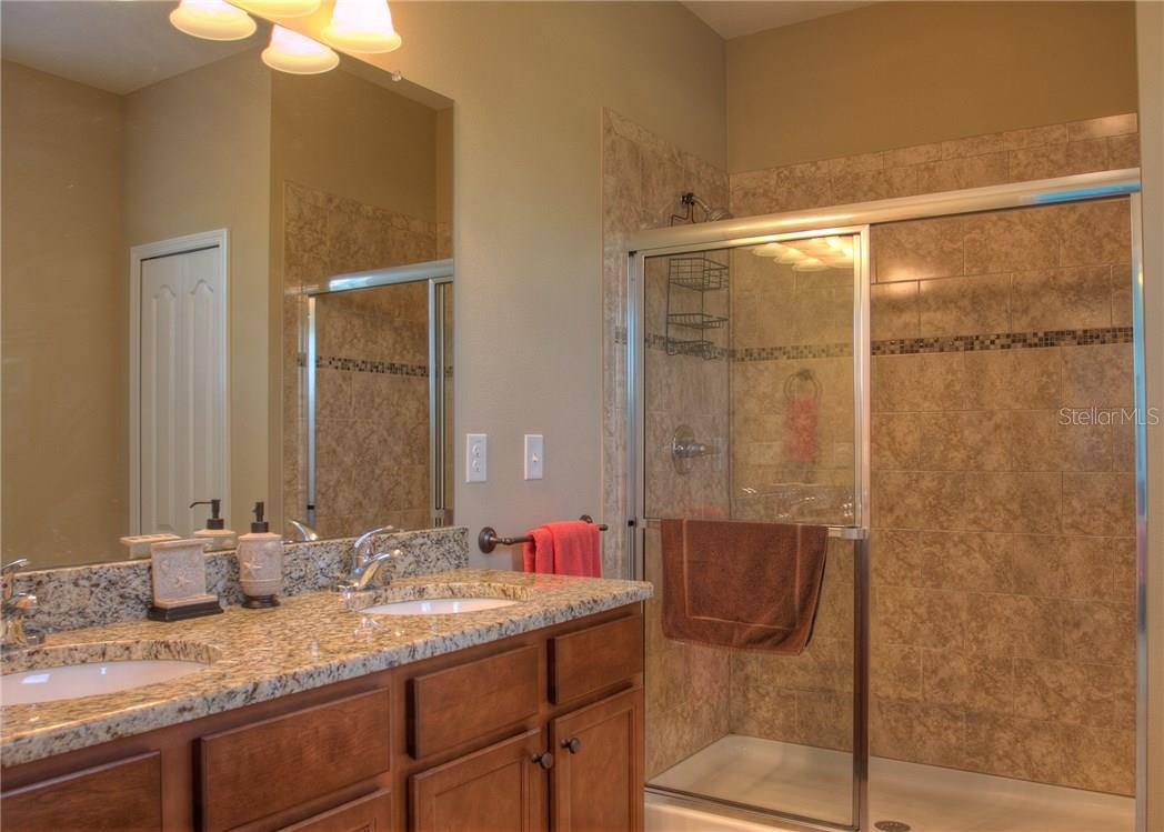 PALMER OAKS ESTATES UNIT 1 - Residential Lease