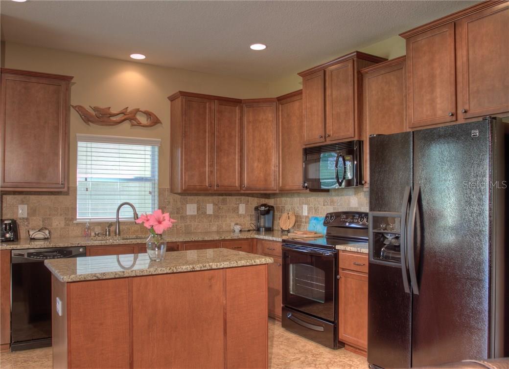 PALMER OAKS ESTATES UNIT 1 - Residential Lease