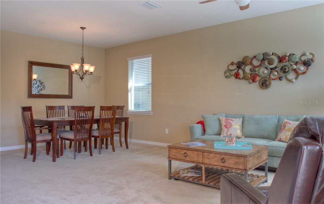 PALMER OAKS ESTATES UNIT 1 - Residential Lease