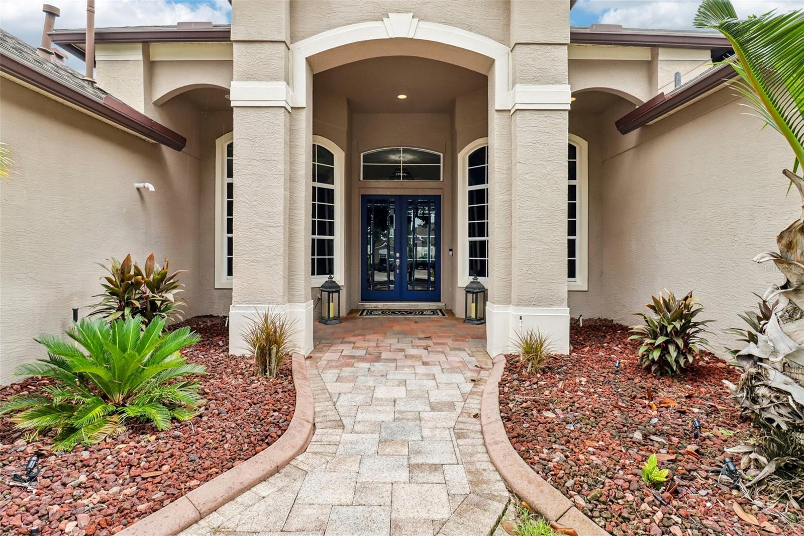5729 OAK LAKE TRAIL