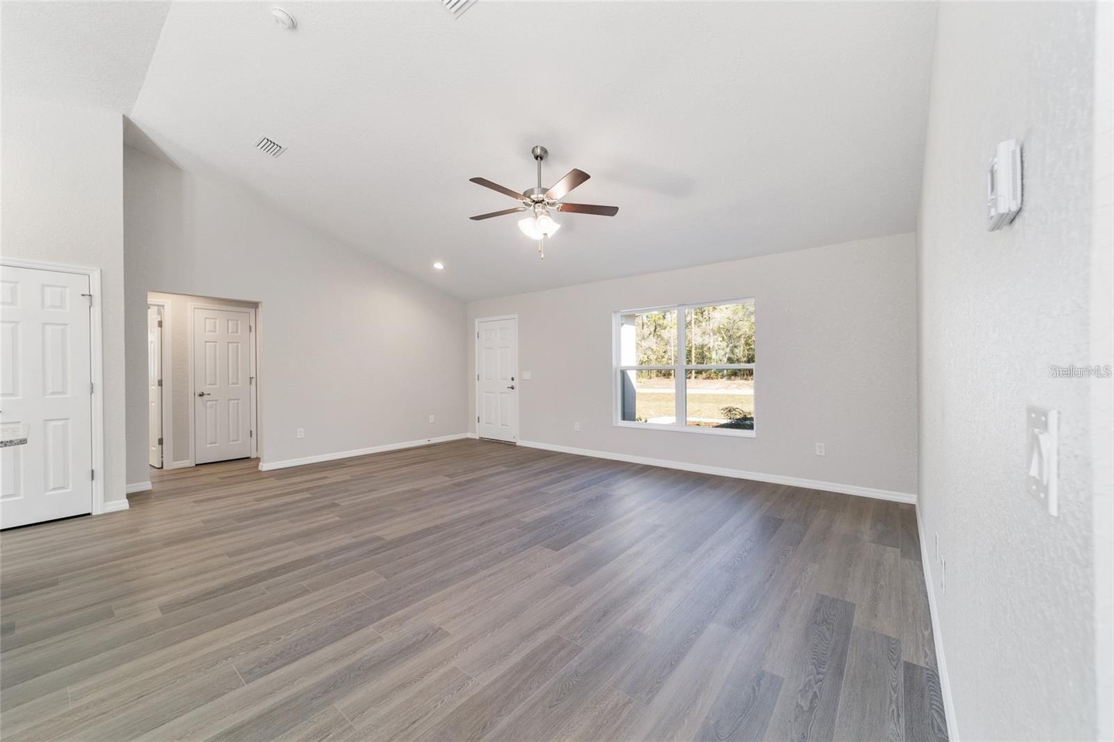 RAINBOW ACRES - Residential