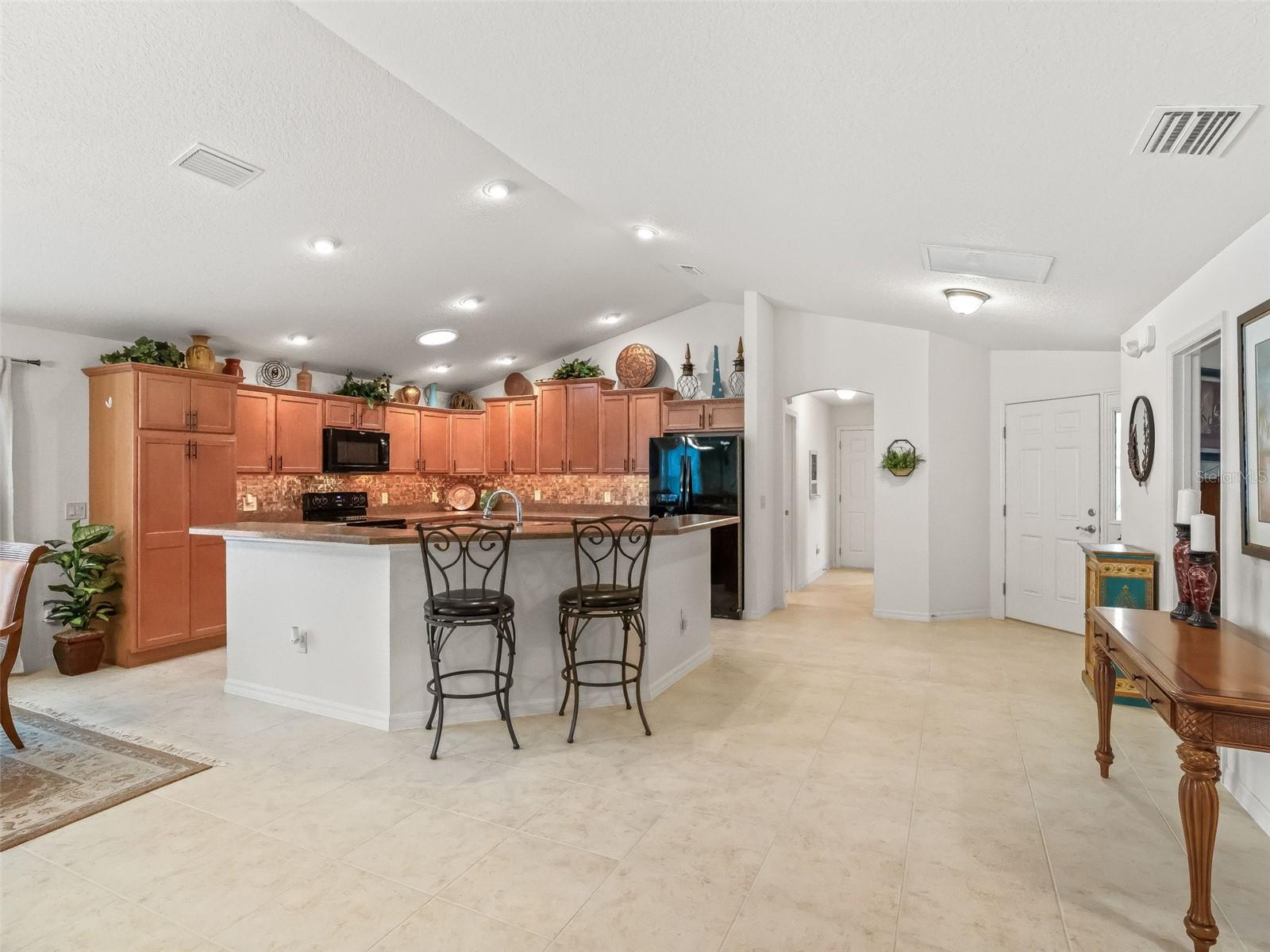 3698 ROBERTSON WAY