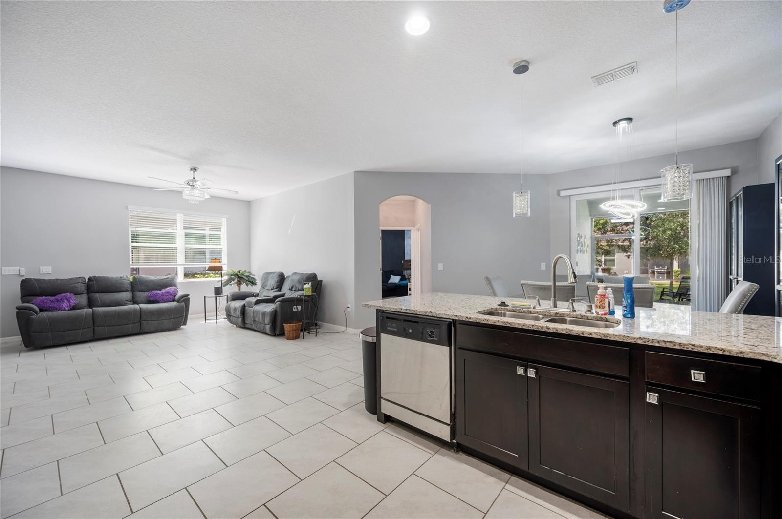 OAKTREE POINTE VILLAS - Residential