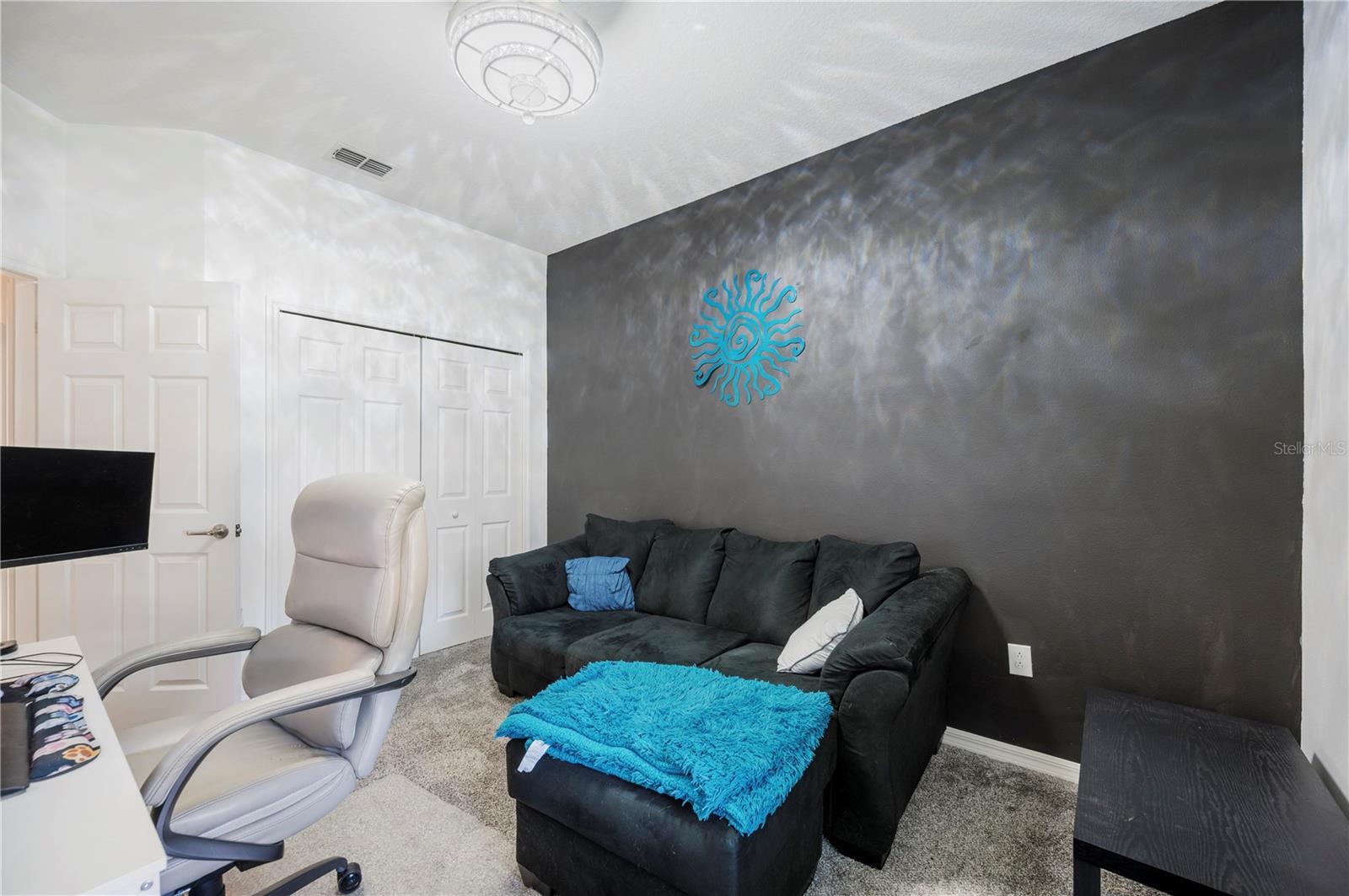 OAKTREE POINTE VILLAS - Residential