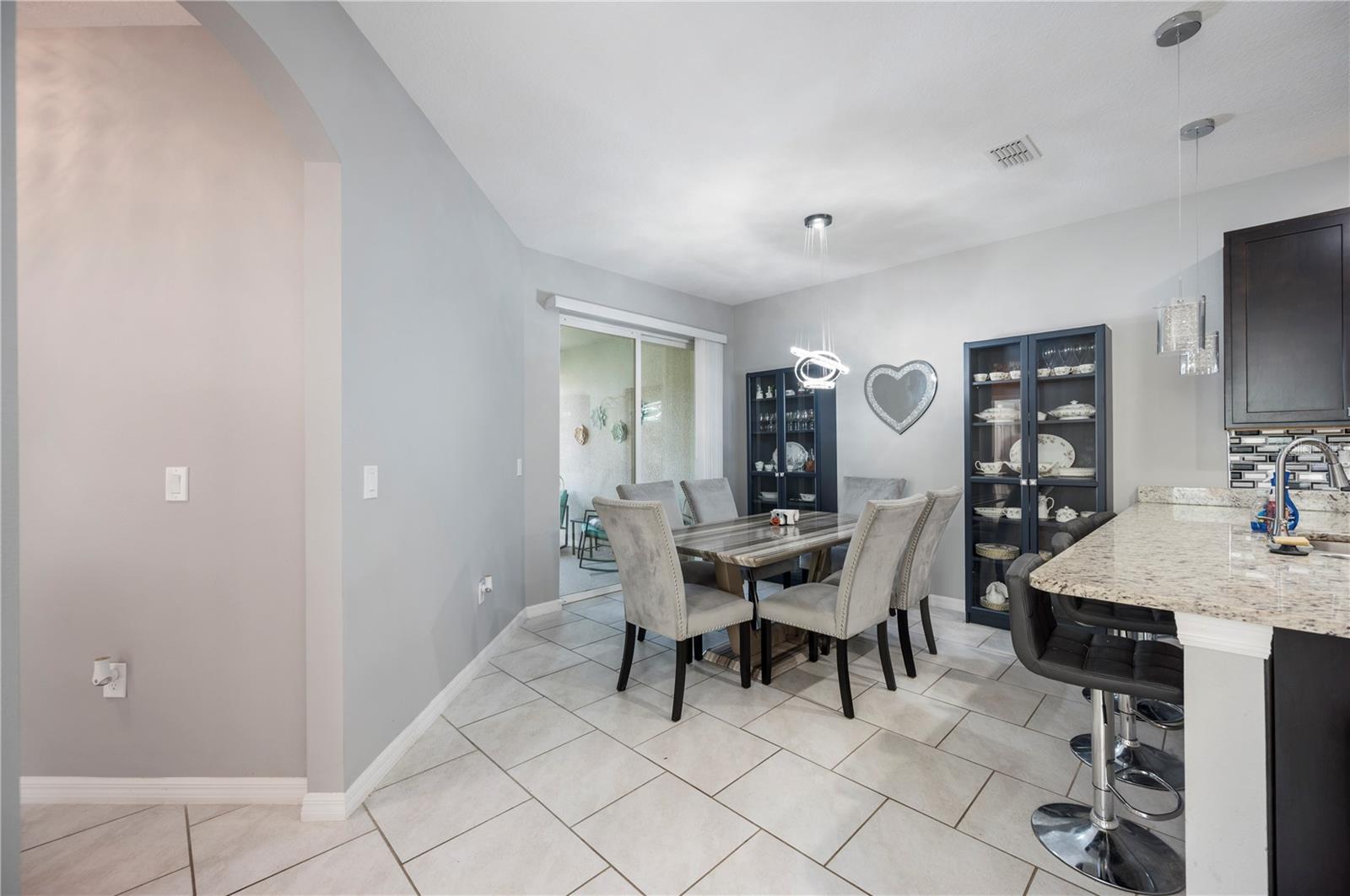 OAKTREE POINTE VILLAS - Residential