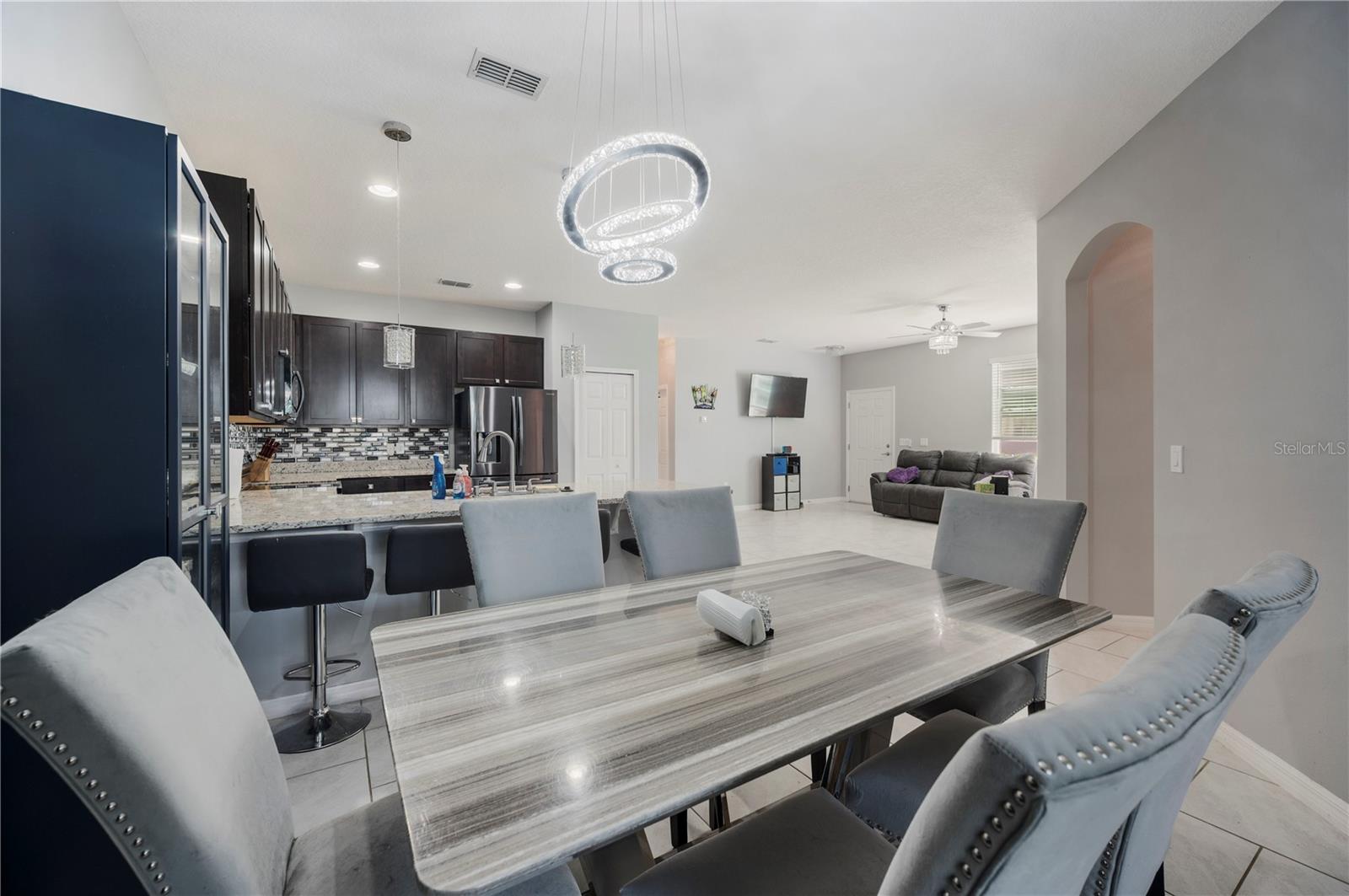OAKTREE POINTE VILLAS - Residential