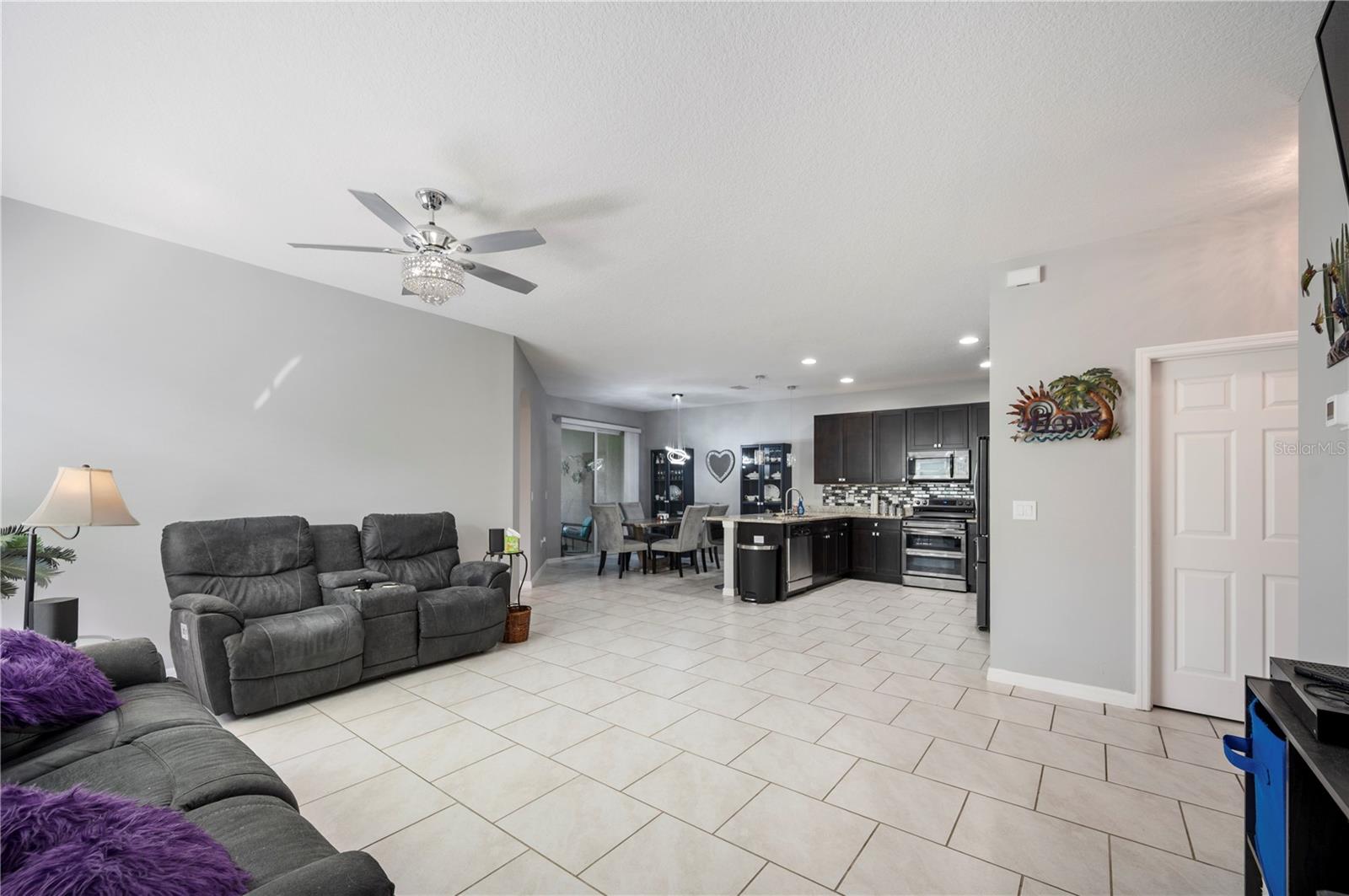 OAKTREE POINTE VILLAS - Residential