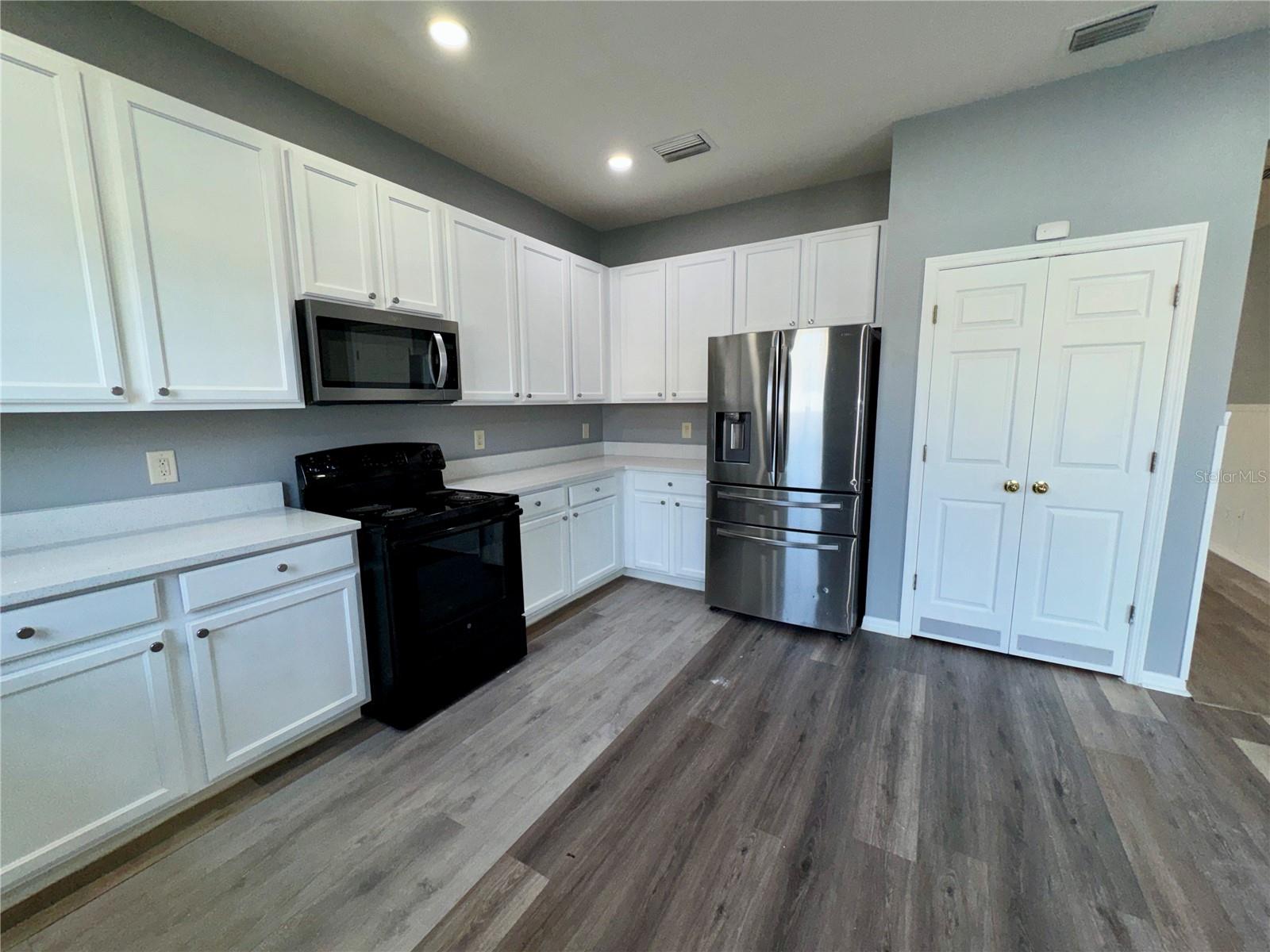 ASBEL ESTATES - Residential Lease