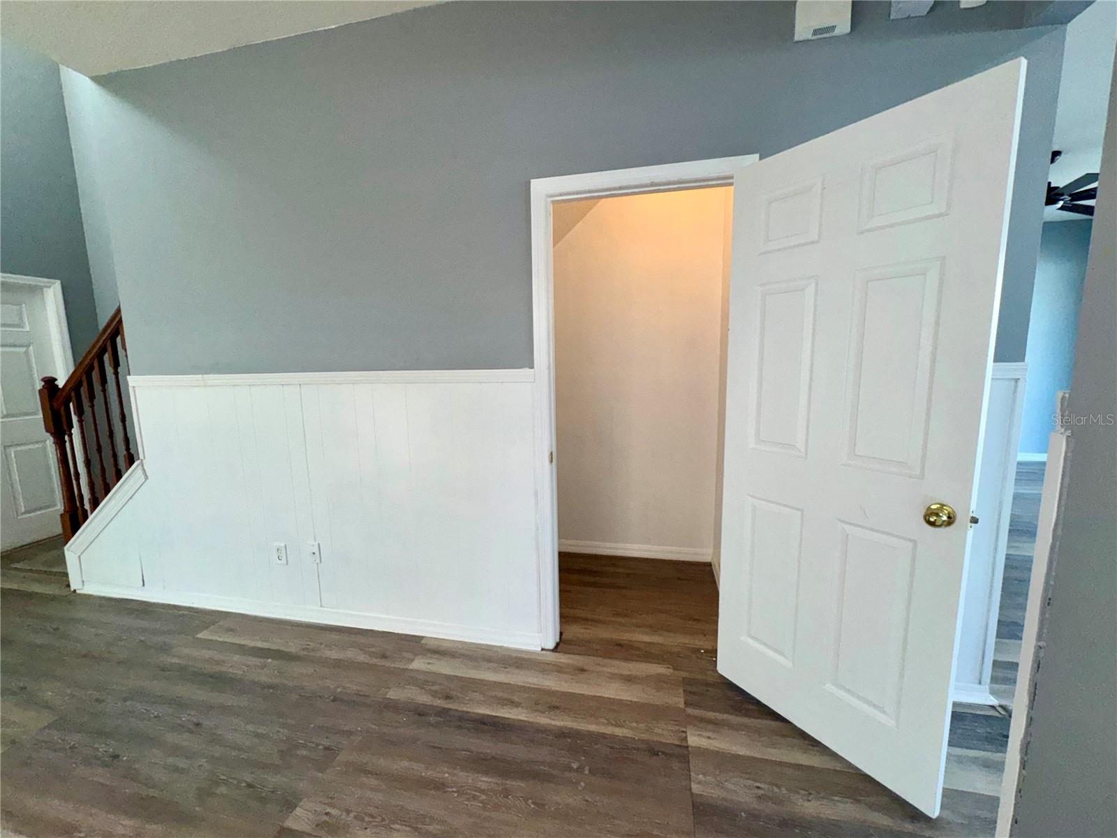 ASBEL ESTATES - Residential Lease