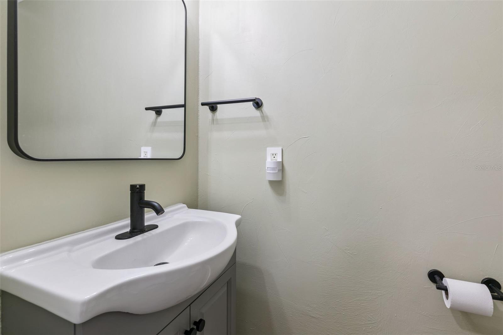 GREENS CONDO PH 04 - Residential