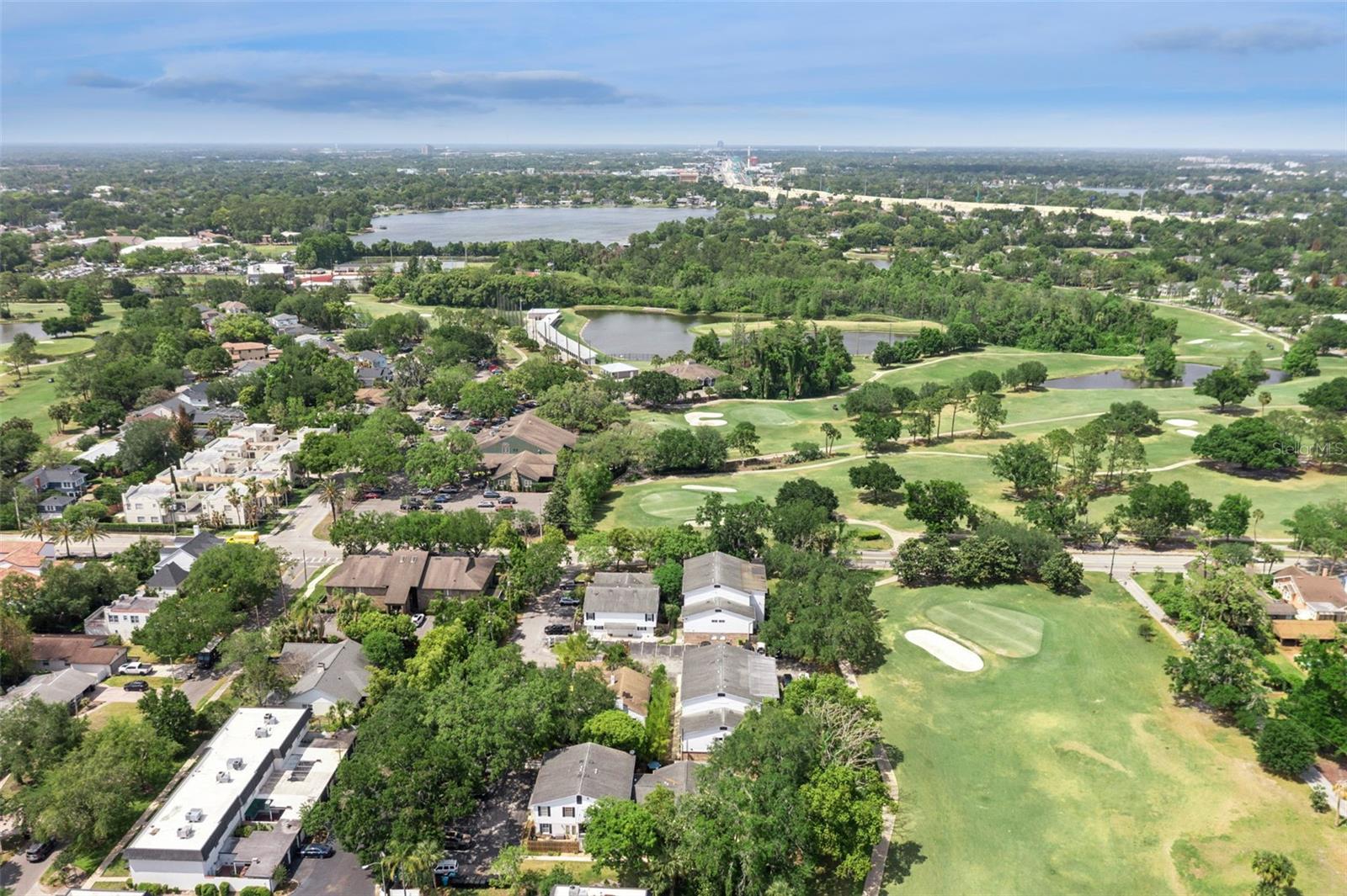 GREENS CONDO PH 04 - Residential