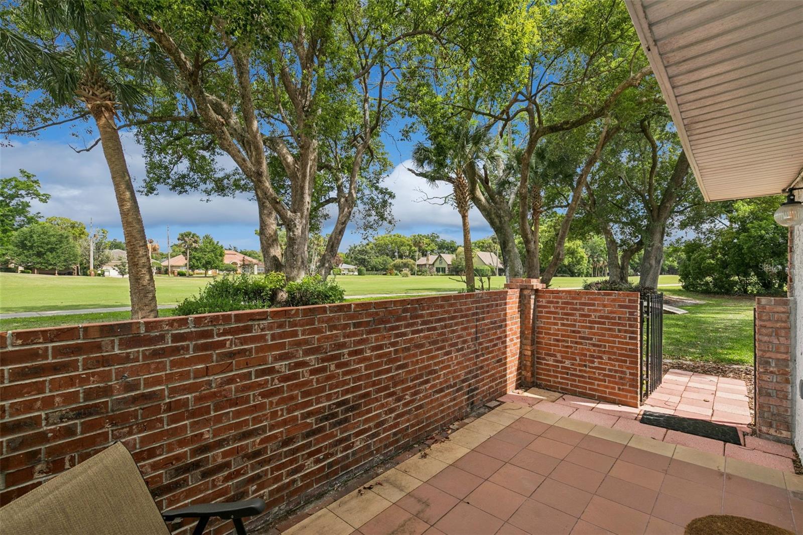 GREENS CONDO PH 04 - Residential