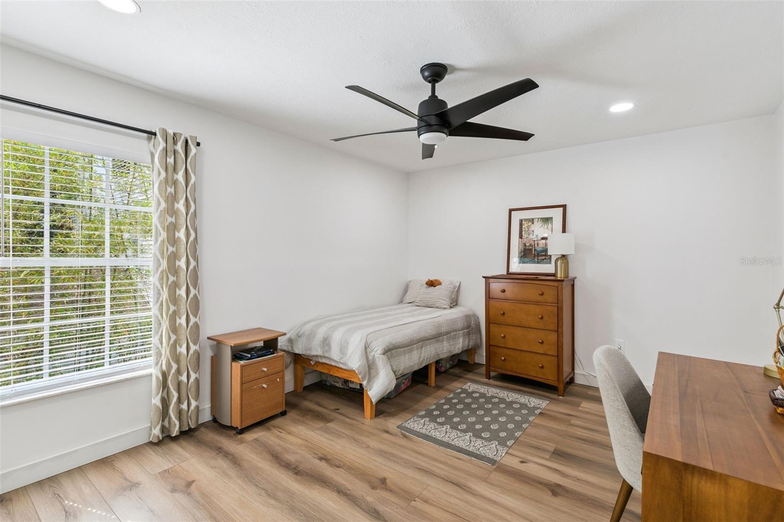 GREENS CONDO PH 04 - Residential