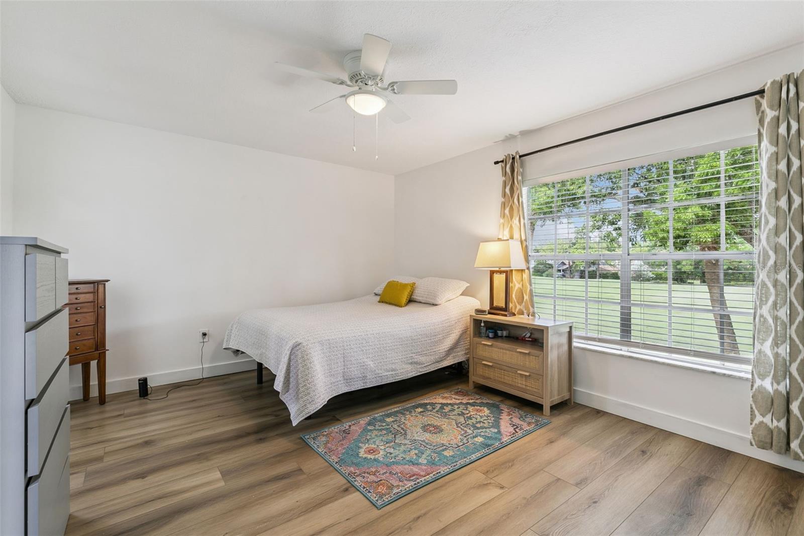 GREENS CONDO PH 04 - Residential