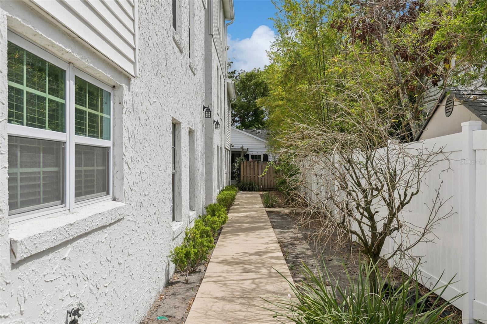 GREENS CONDO PH 04 - Residential