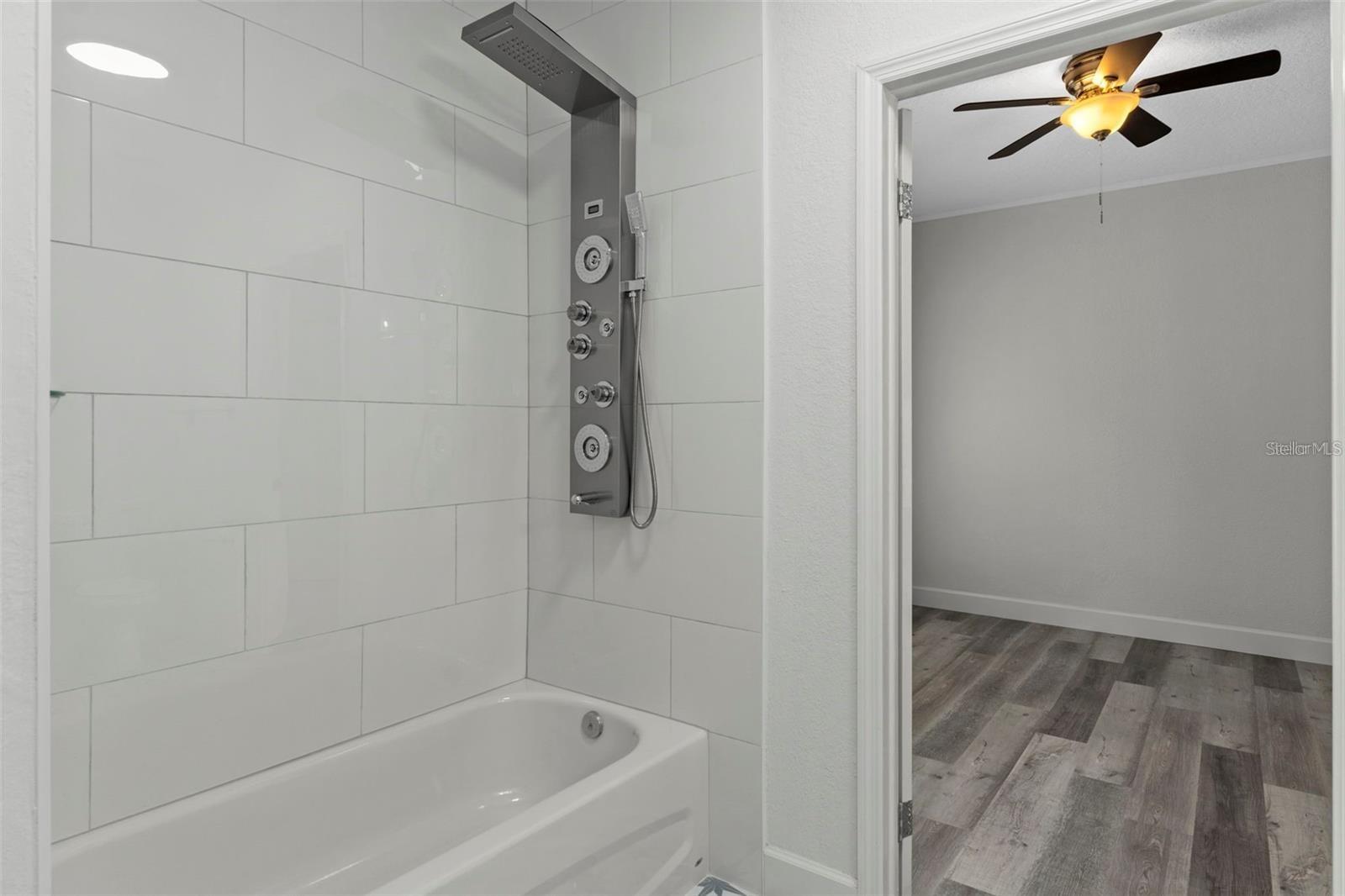 HIGHLAND ACRES - Residential Lease