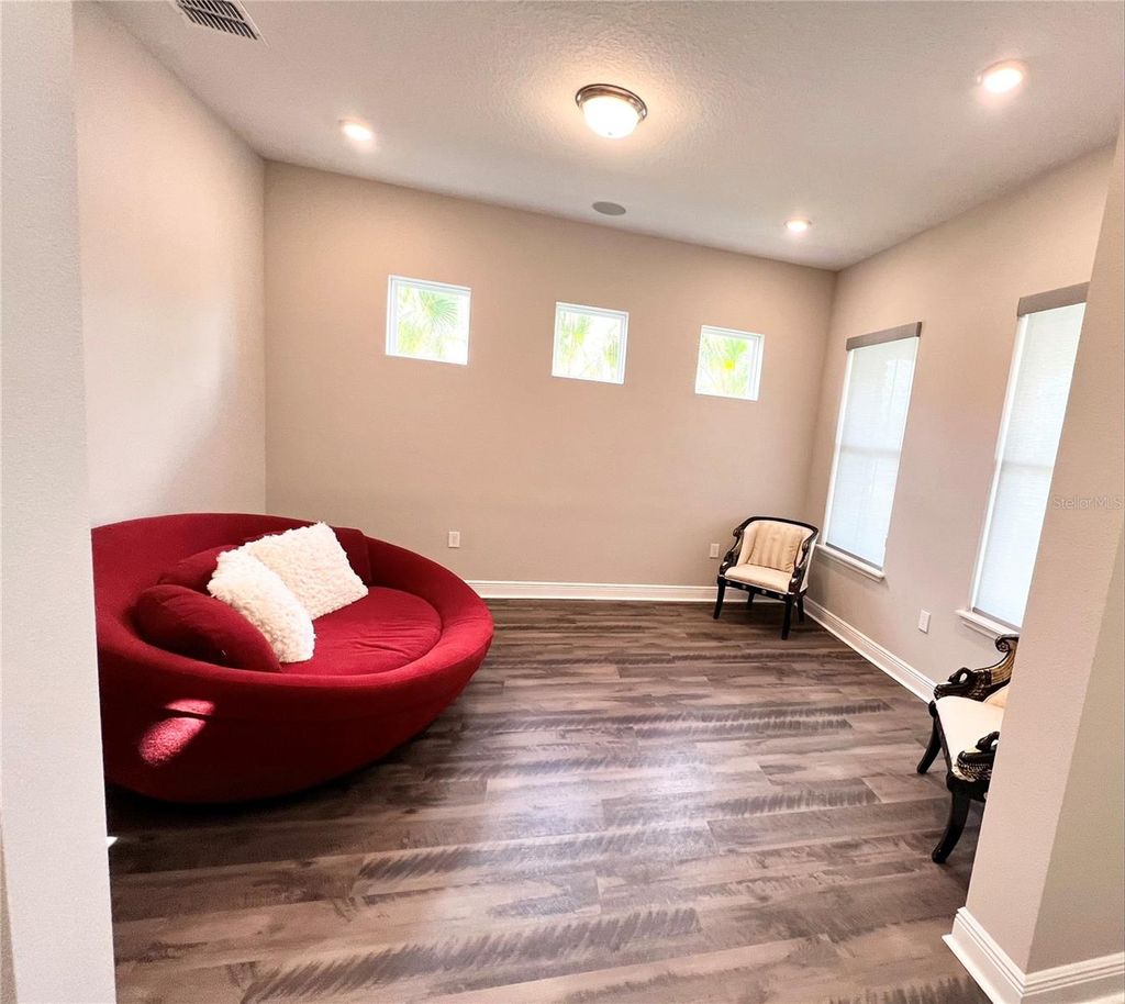 Photo of 6007 Bimini Twist Loop, Orlando, FL 32819 (MLS # O6393641)